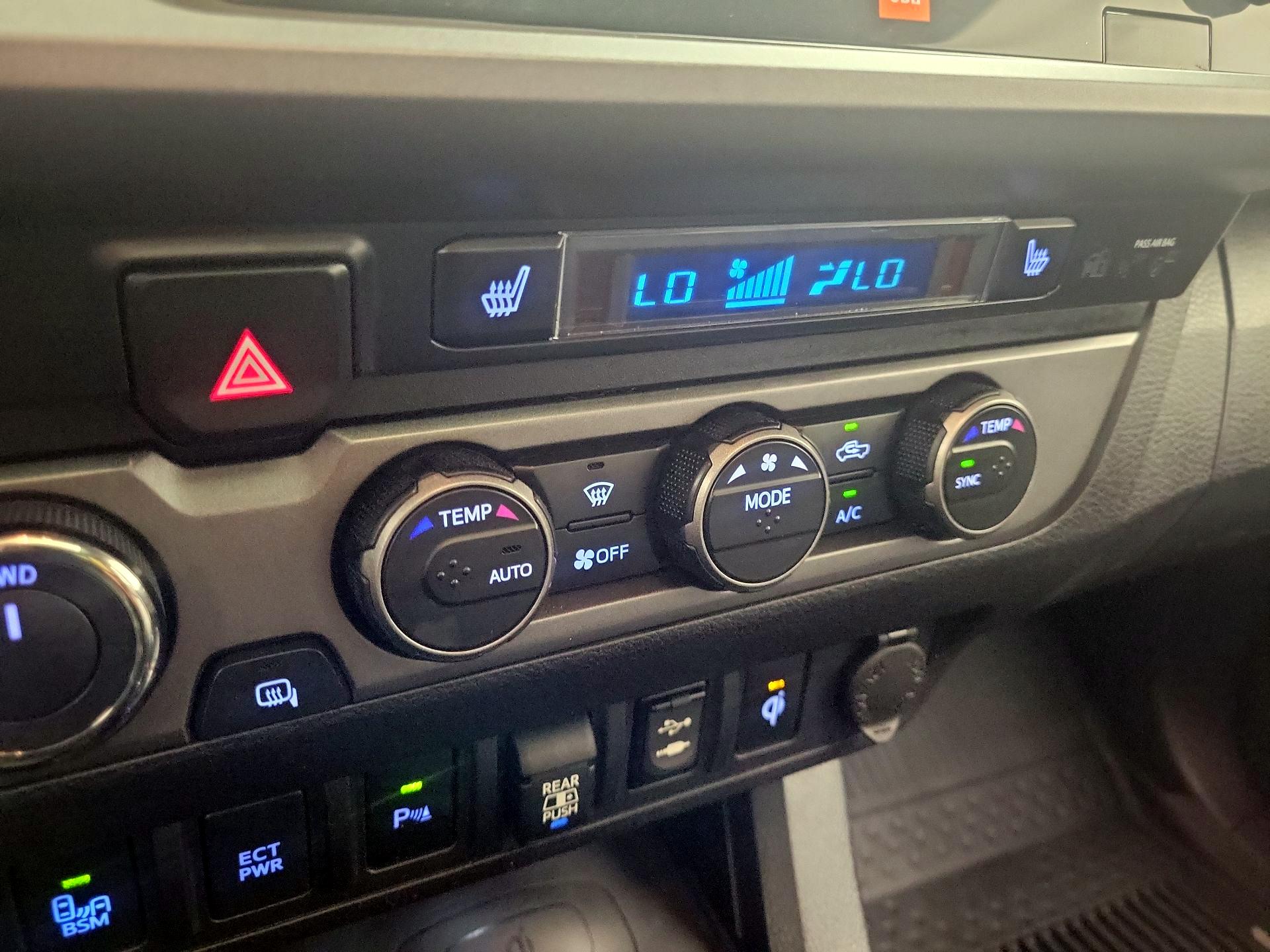 Thumbnail: 2019 Toyota Tacoma - 17