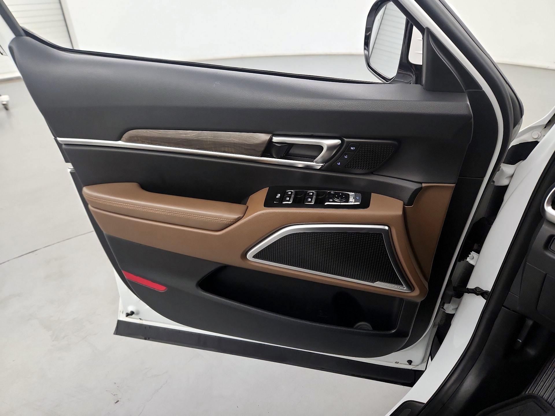 Thumbnail: 2020 Kia Telluride - 12