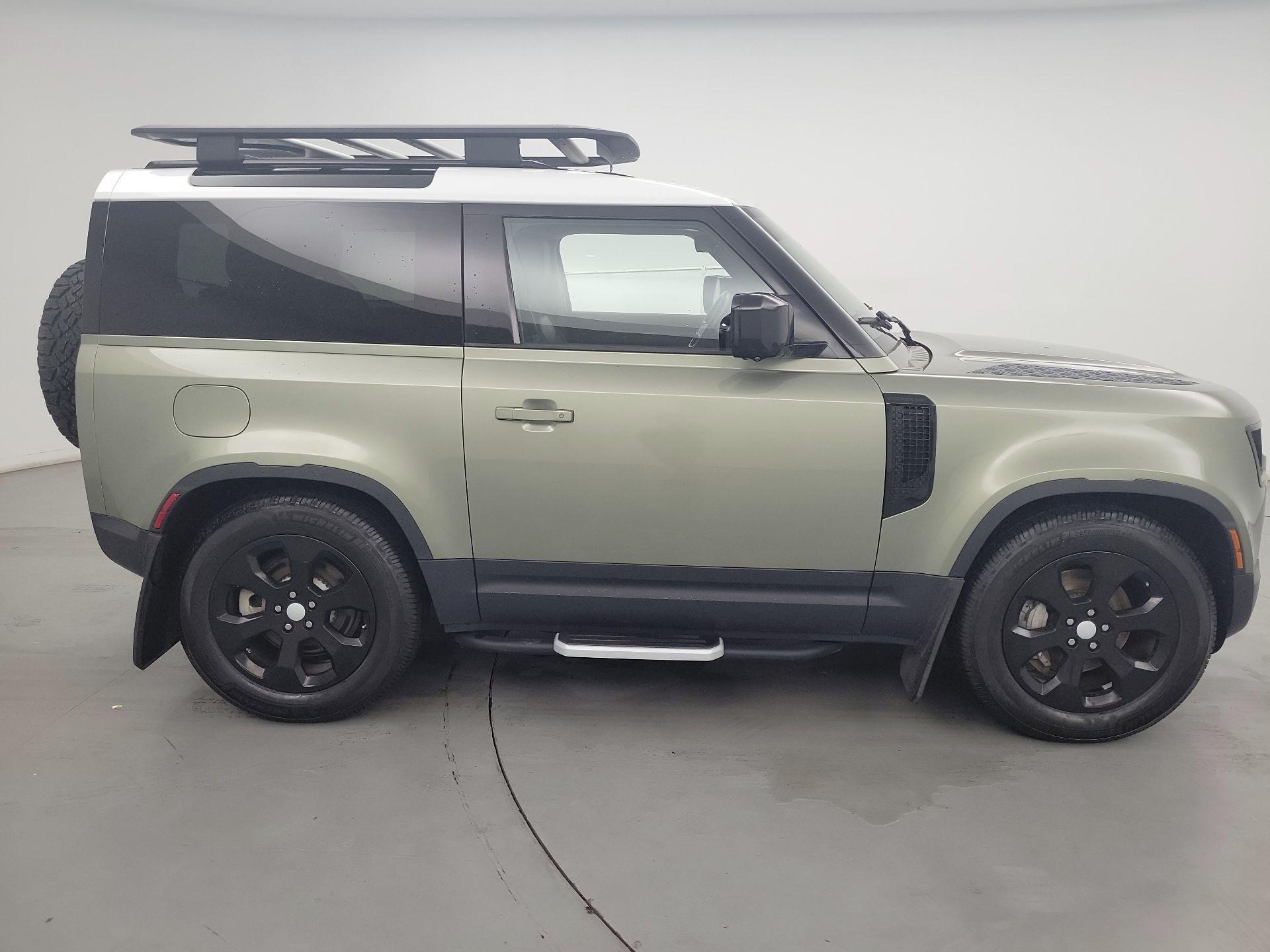 Thumbnail: 2021 Land Rover Defender - 4