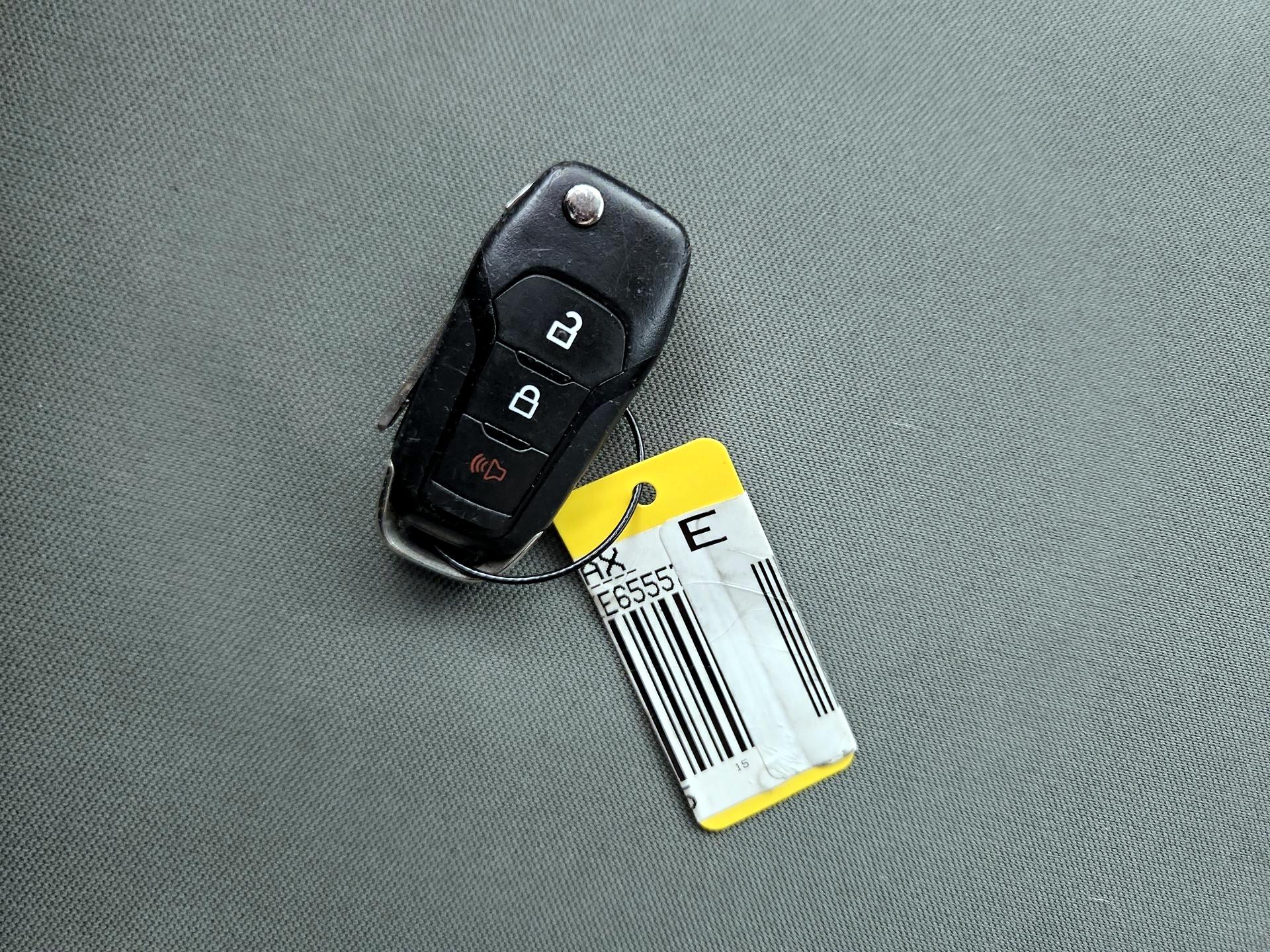 Thumbnail: 2015 Ford F-150 - 20