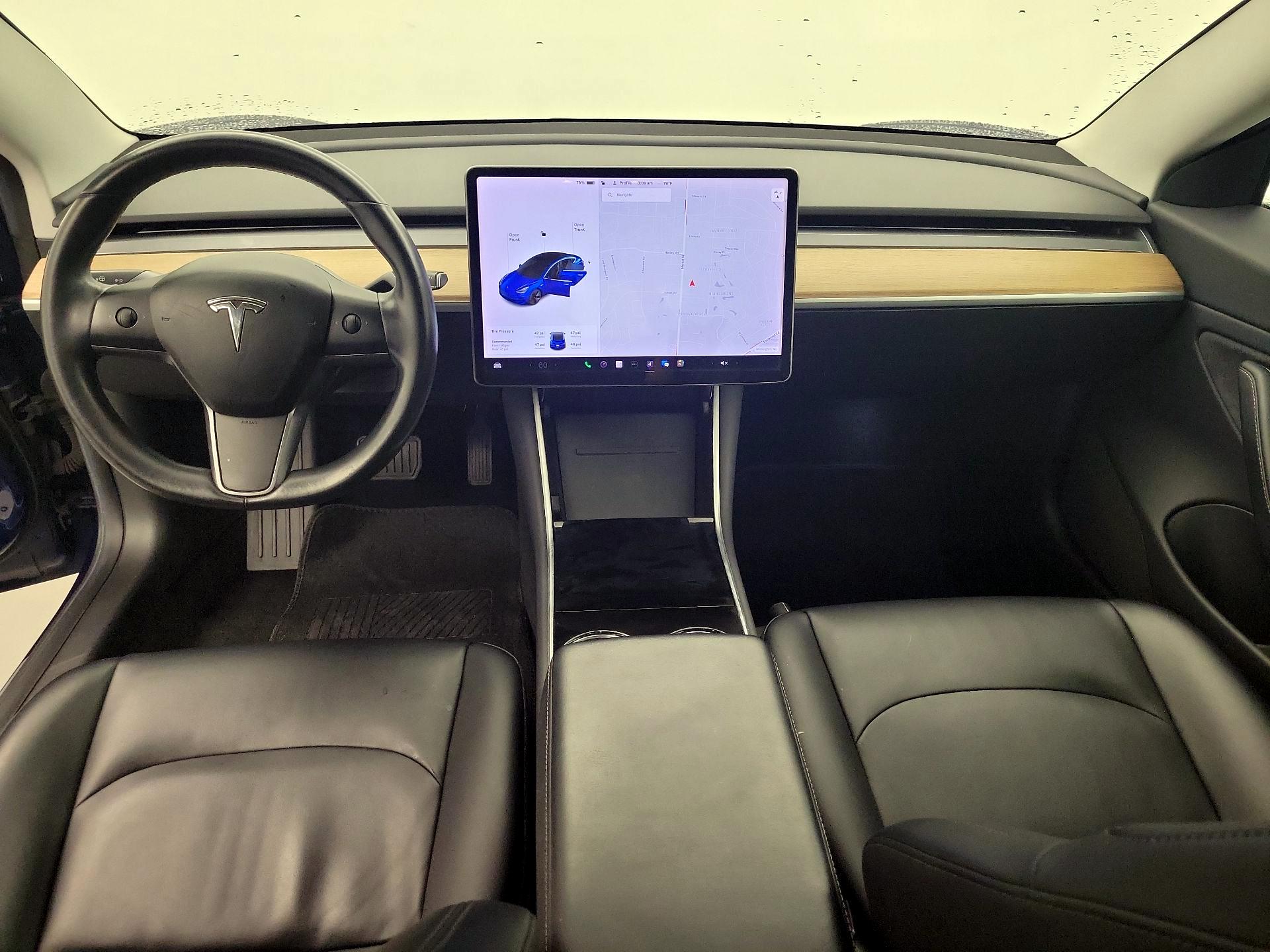 Thumbnail: 2018 Tesla Model 3 - 9