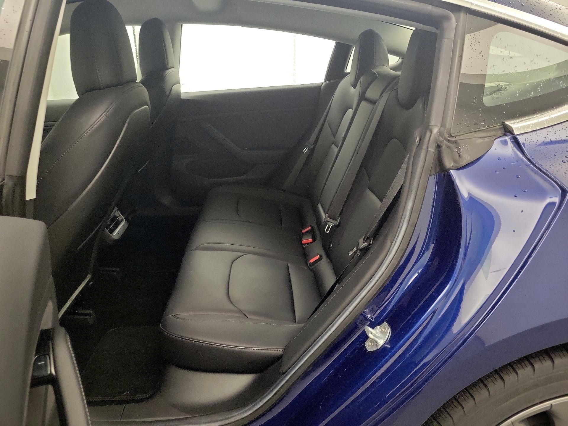 Thumbnail: 2018 Tesla Model 3 - 19