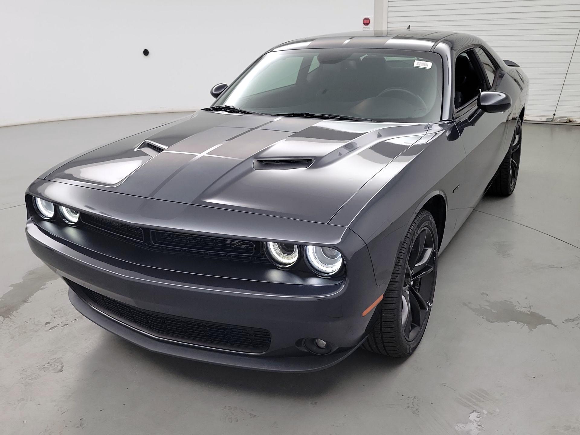 Thumbnail: 2016 Dodge Challenger - 3