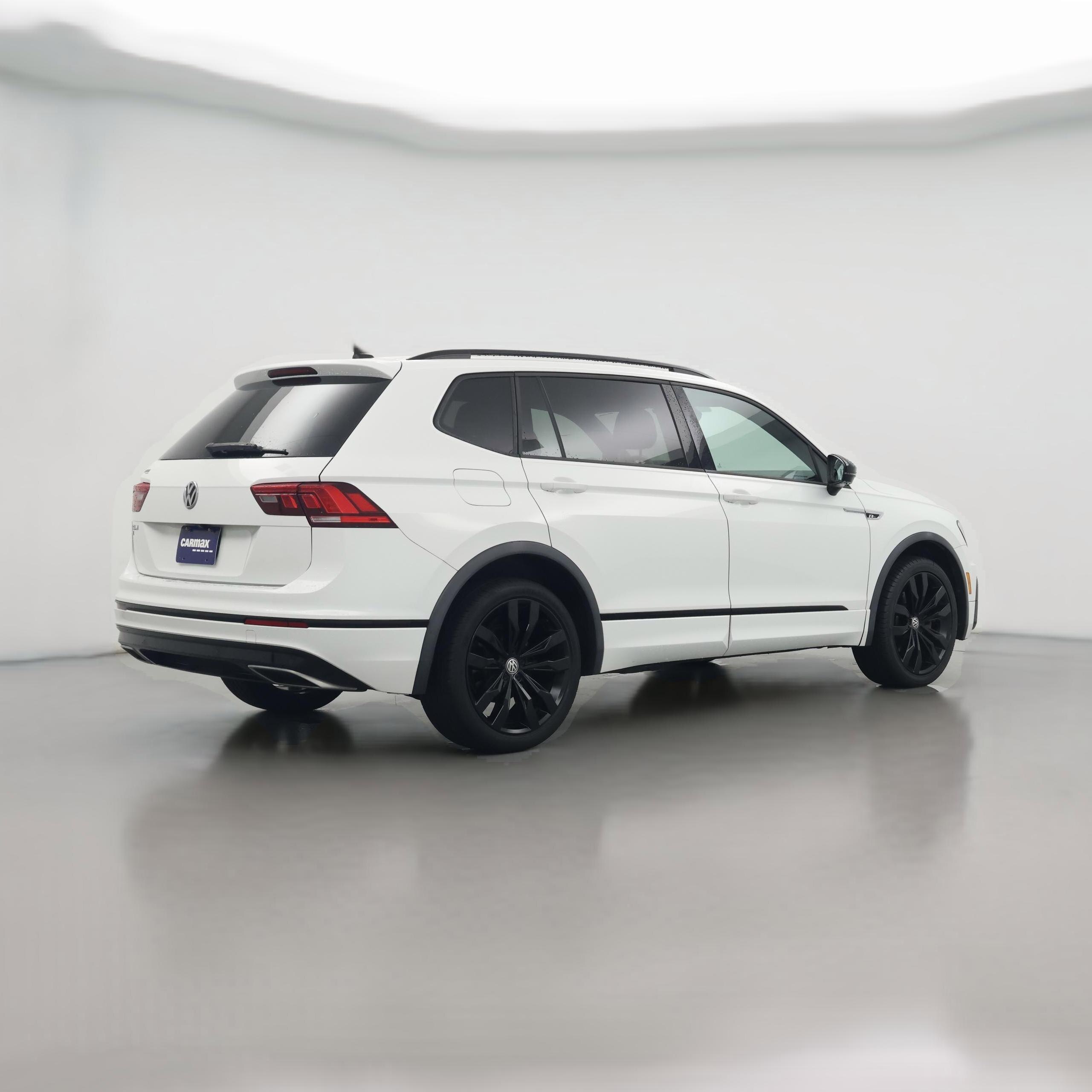Thumbnail: 2020 Volkswagen Tiguan - 1