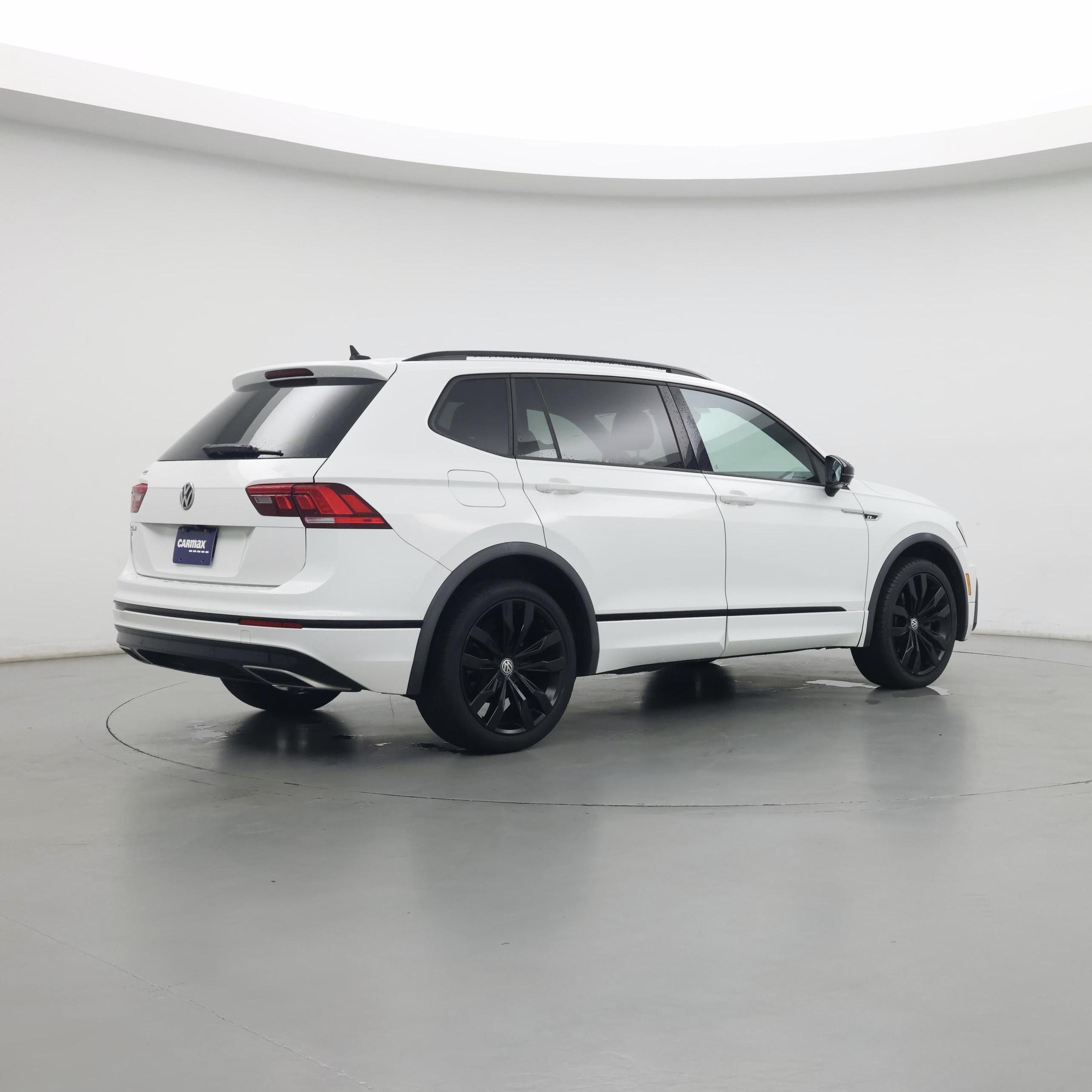 Thumbnail: 2020 Volkswagen Tiguan - 2