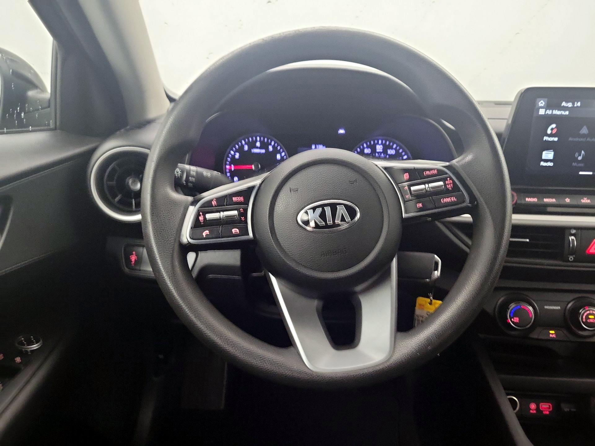 Thumbnail: 2020 Kia Forte - 10