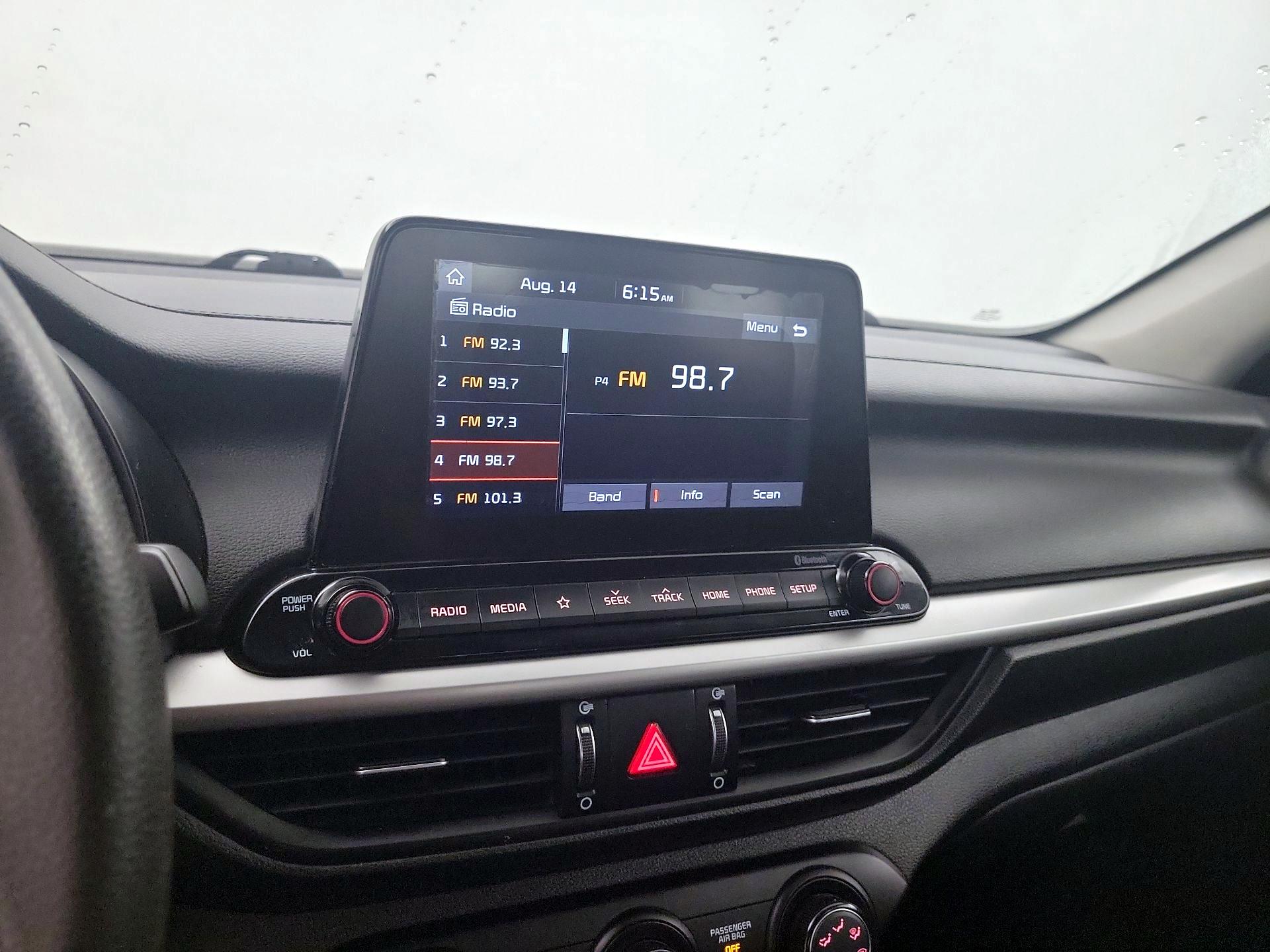 Thumbnail: 2020 Kia Forte - 15