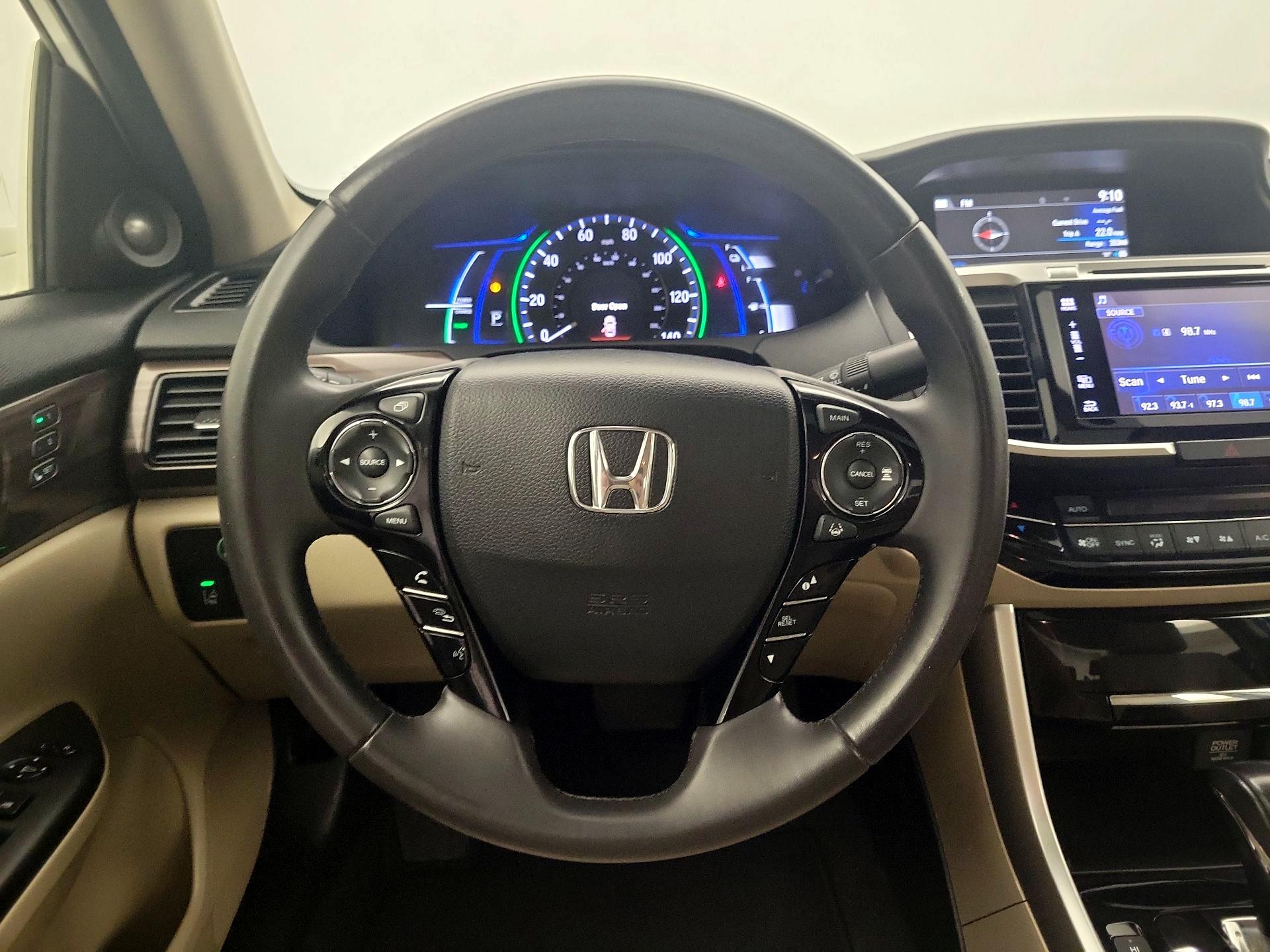 Thumbnail: 2017 Honda Accord - 10