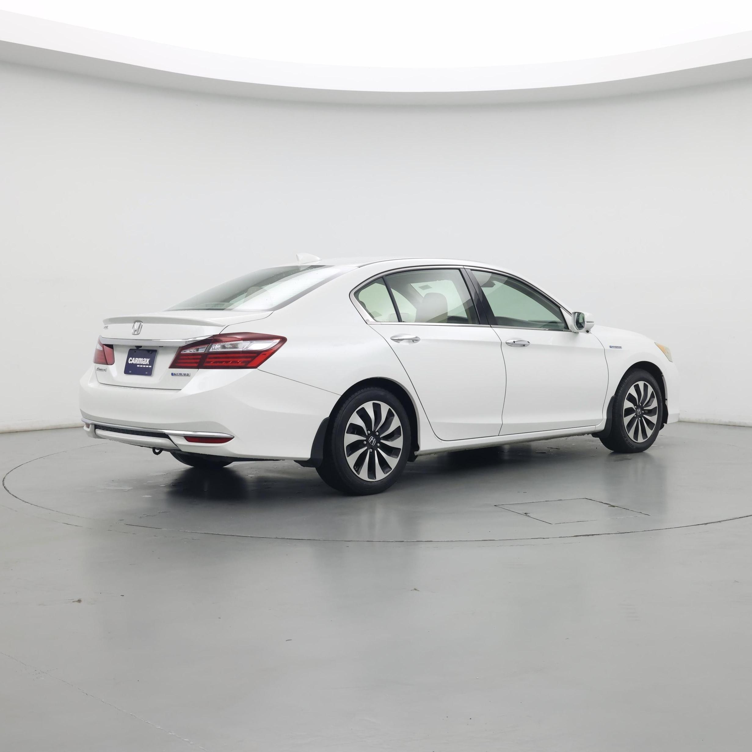 Thumbnail: 2017 Honda Accord - 8