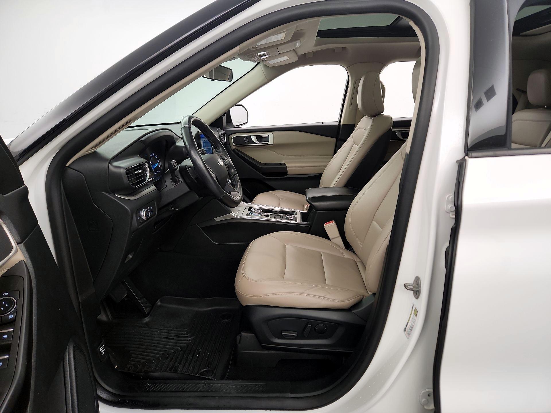 Thumbnail: 2020 Ford Explorer - 11