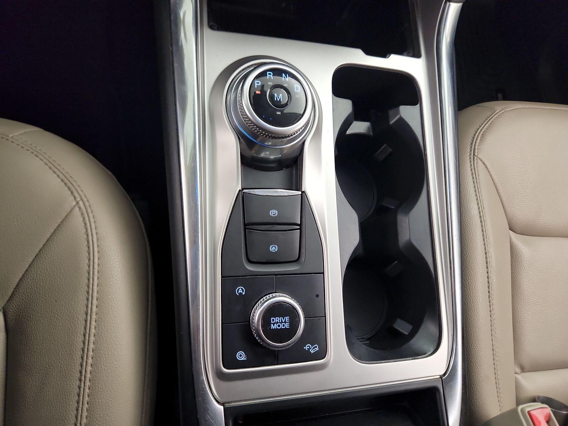 Thumbnail: 2020 Ford Explorer - 18
