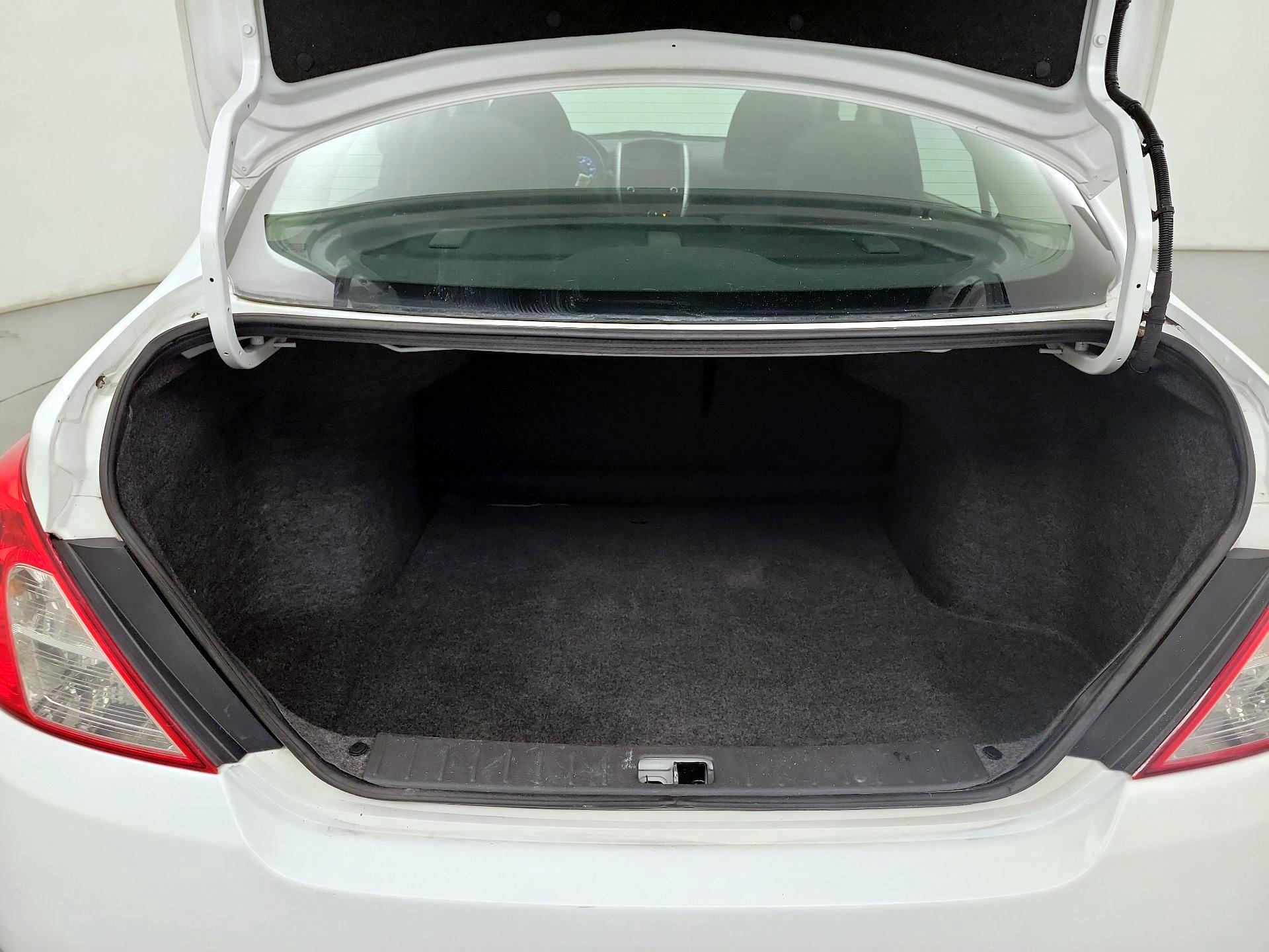 Thumbnail: 2018 Nissan Versa - 19