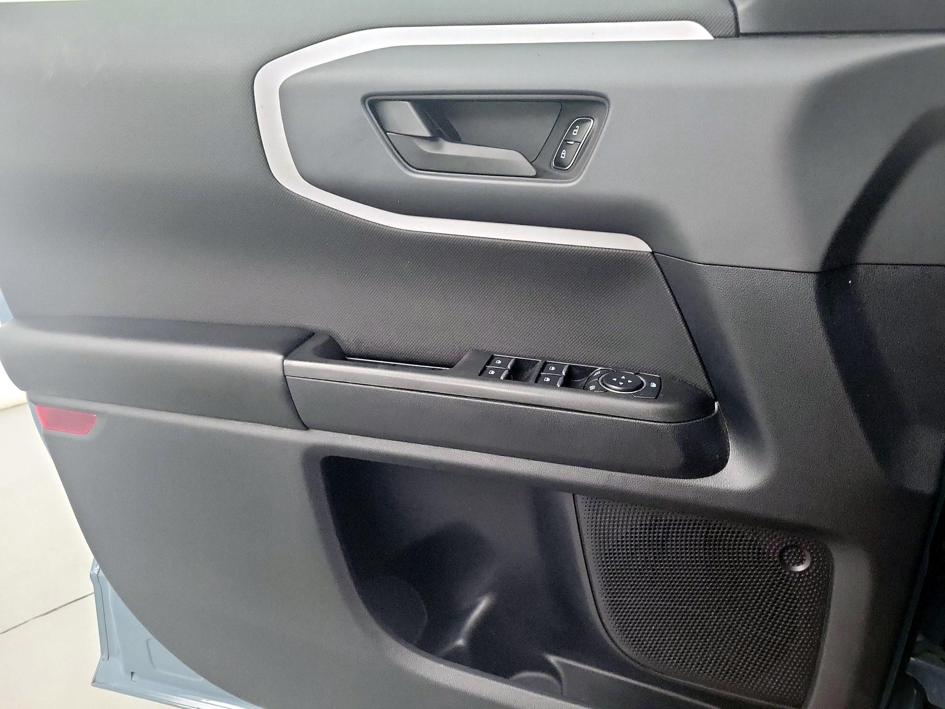 Thumbnail: 2023 Ford Bronco Sport - 12