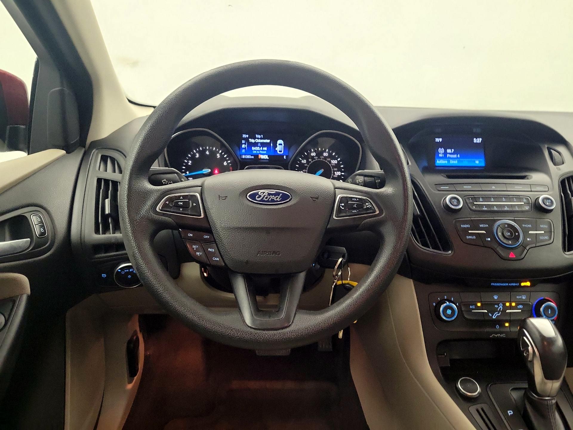 Thumbnail: 2016 Ford Focus - 10