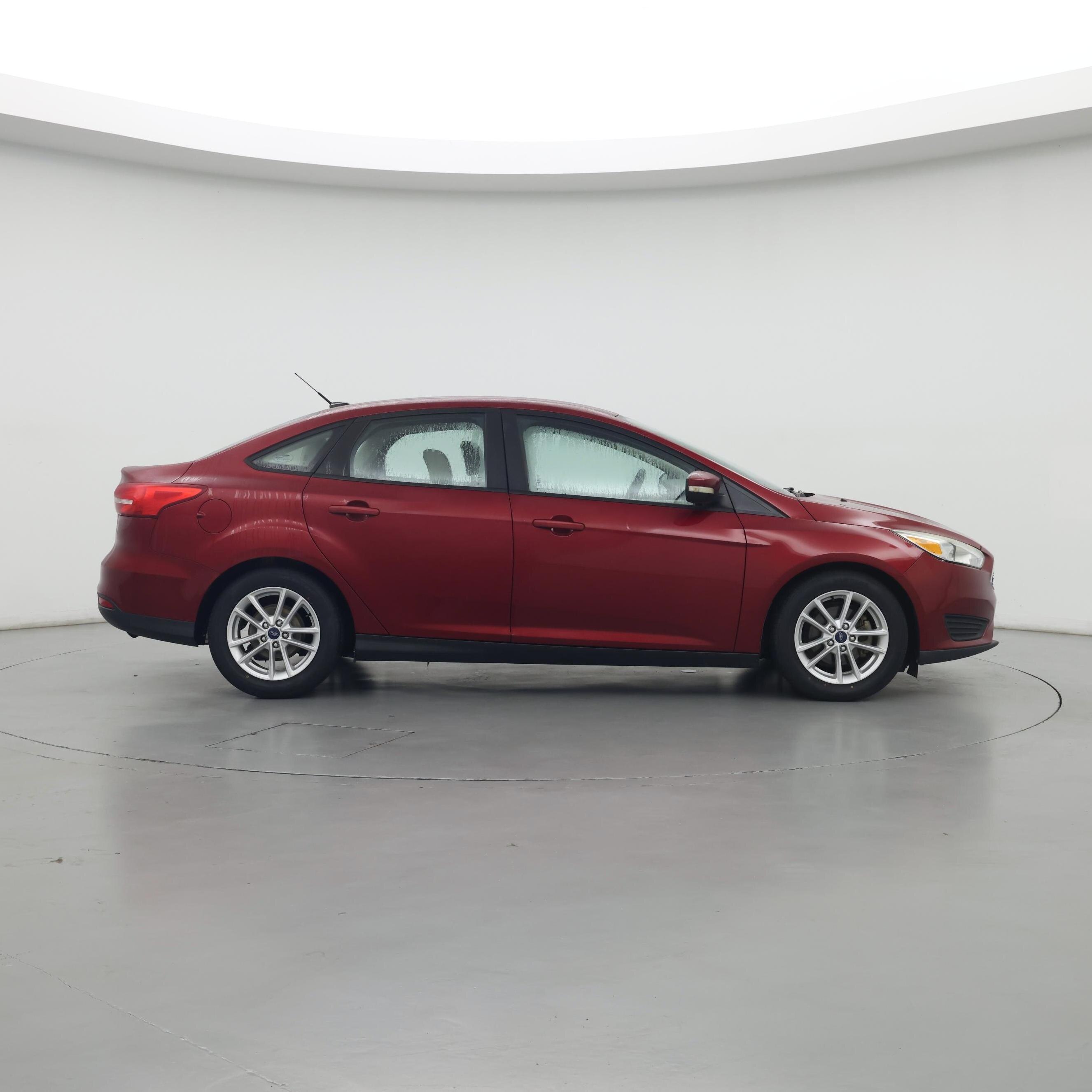 Thumbnail: 2016 Ford Focus - 7