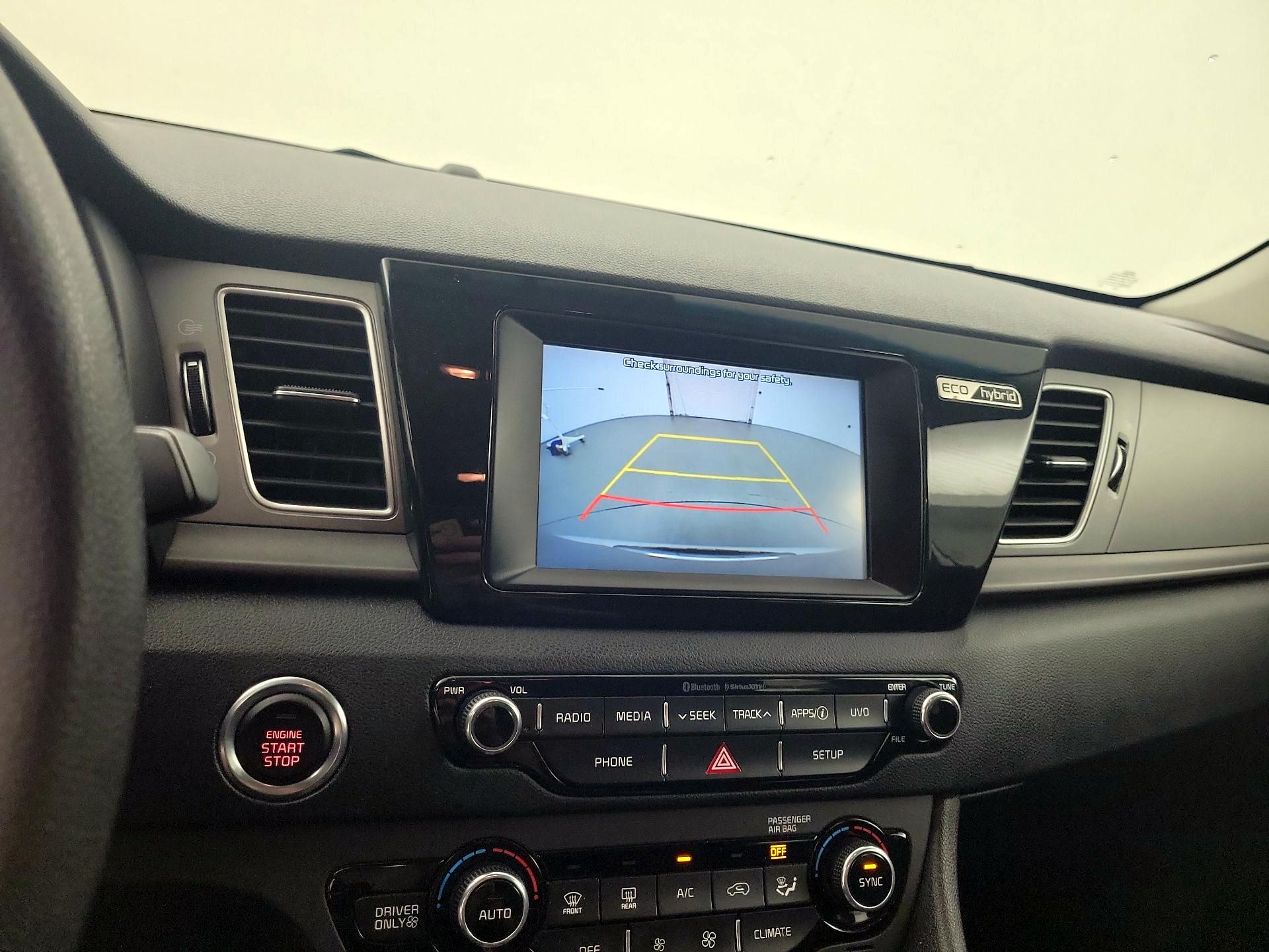 Thumbnail: 2019 Kia Niro - 14