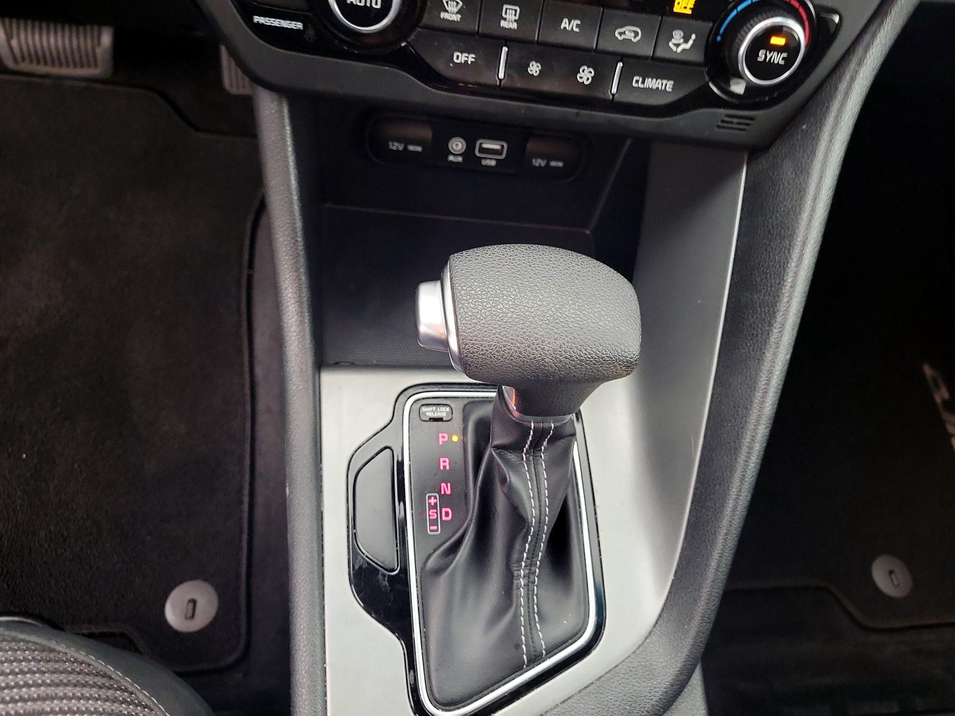 Thumbnail: 2019 Kia Niro - 17