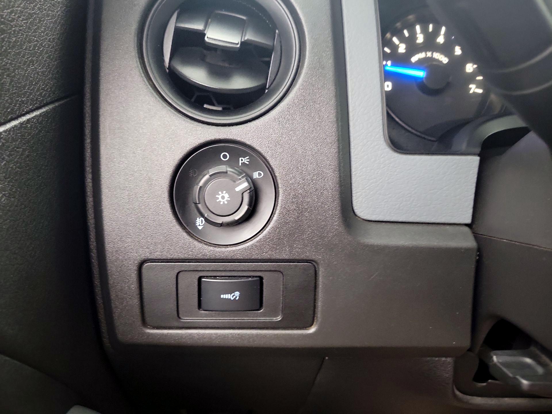 Thumbnail: 2014 Ford F-150 - 13