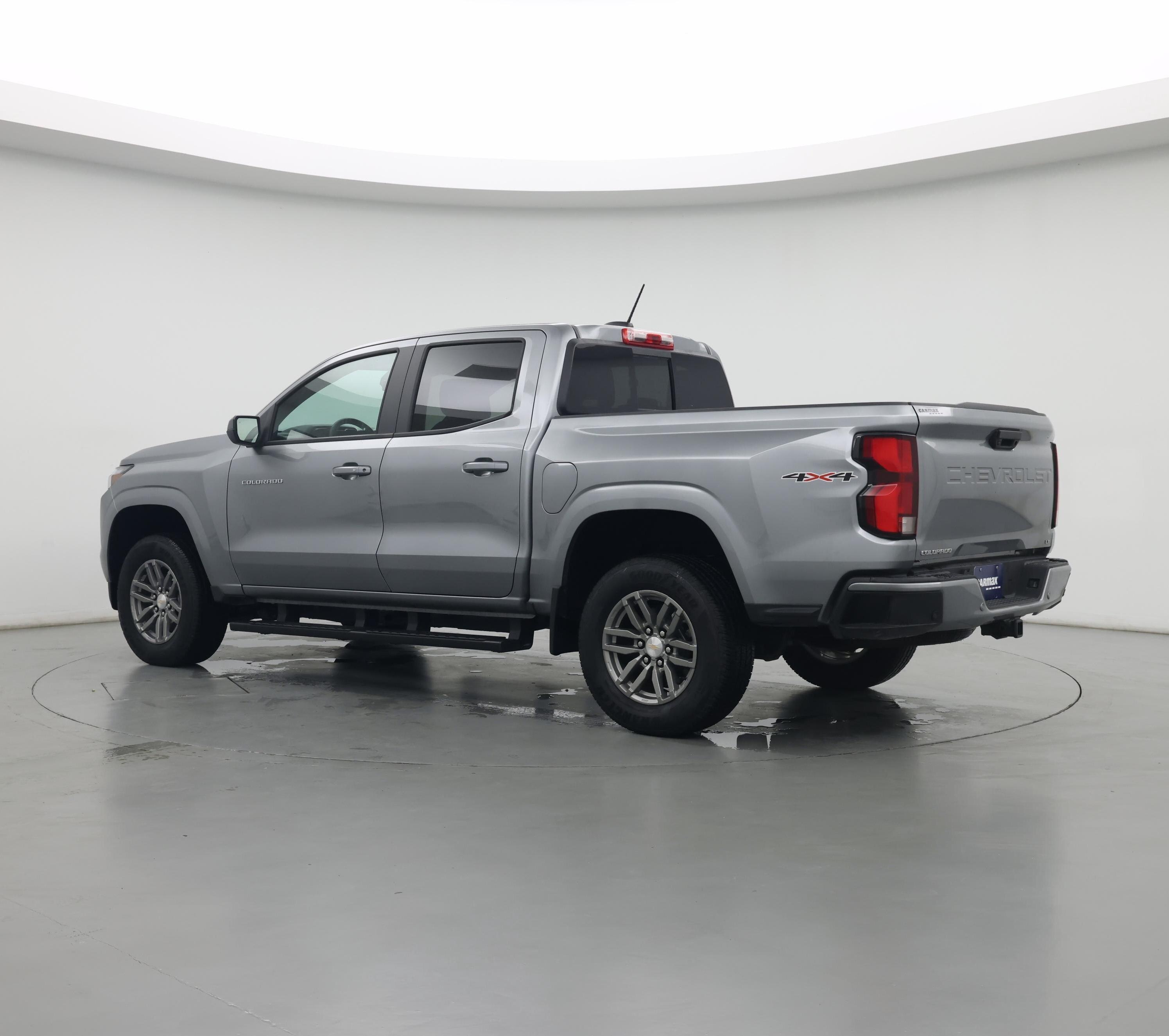 Thumbnail: 2024 Chevrolet Colorado - 3