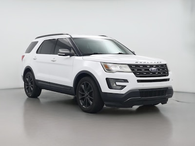White 2017 Ford Explorer XLT