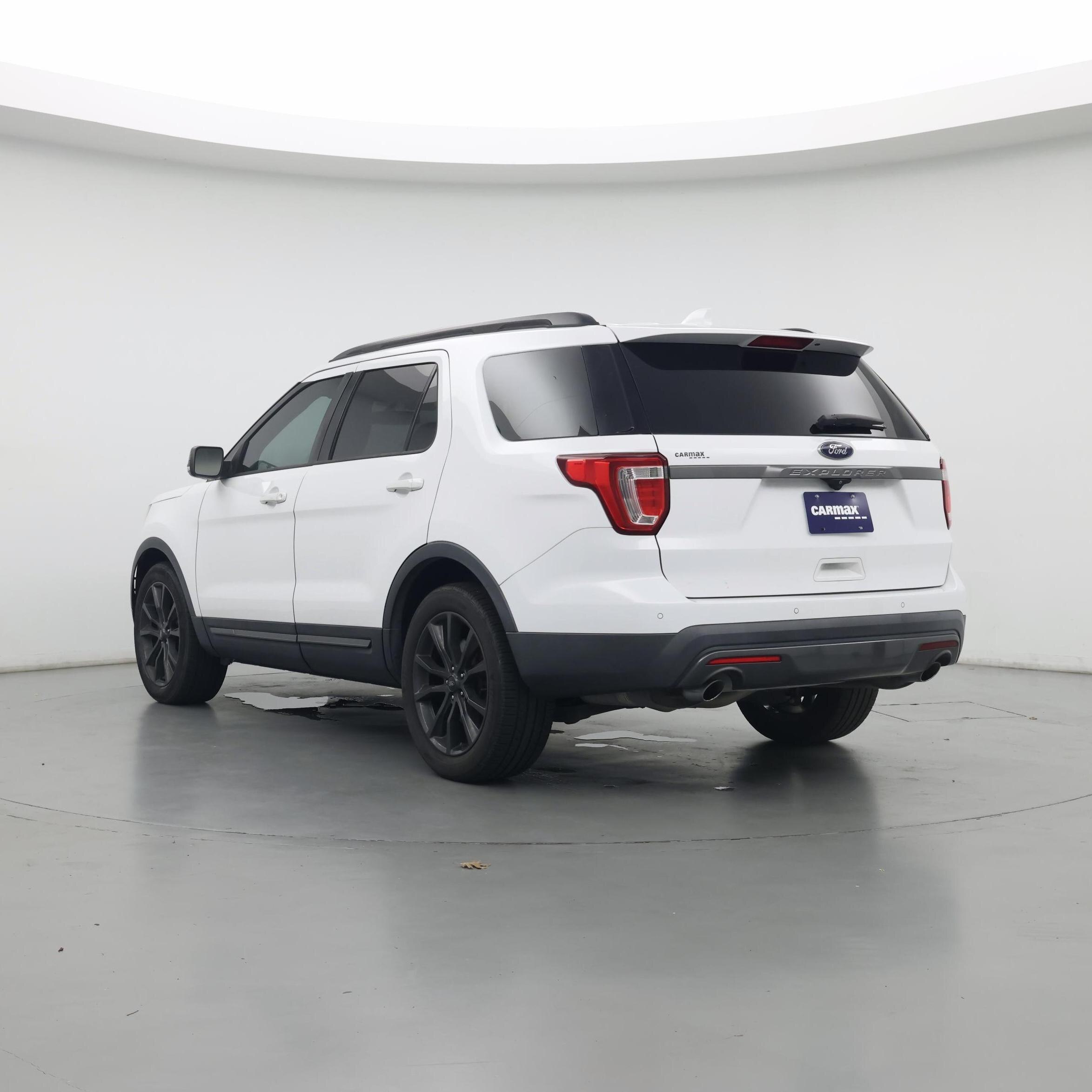 Thumbnail: 2017 Ford Explorer - 2