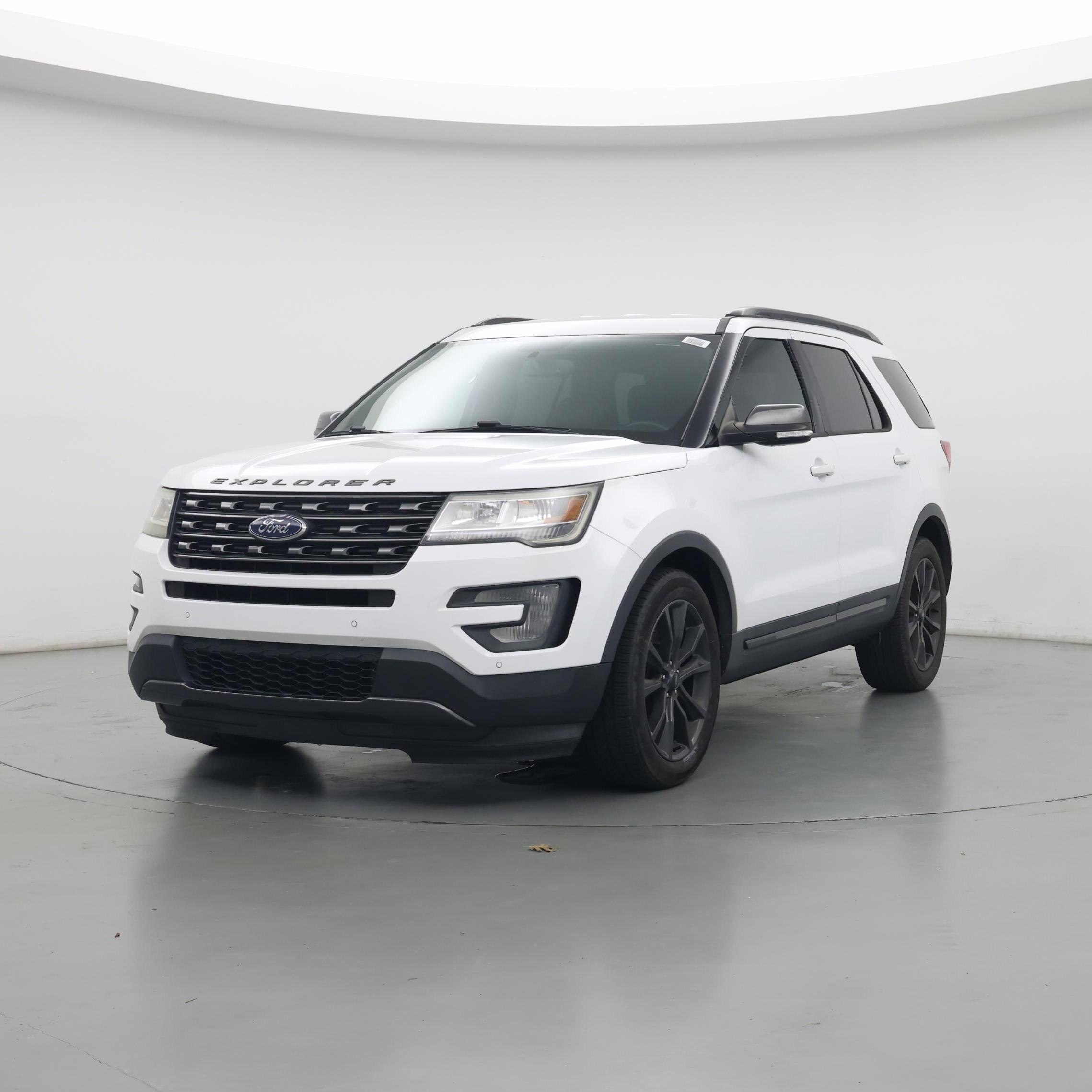 Thumbnail: 2017 Ford Explorer - 4