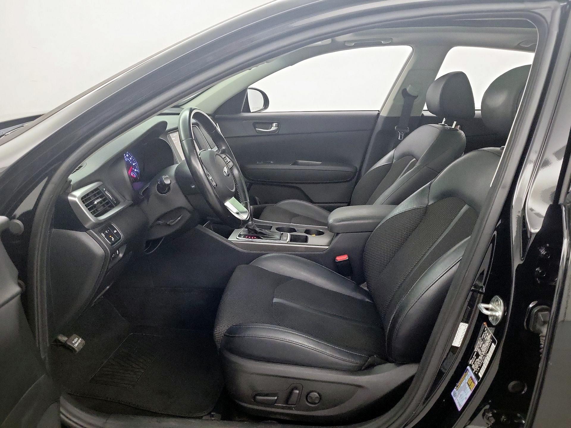 Thumbnail: 2019 Kia Optima - 11