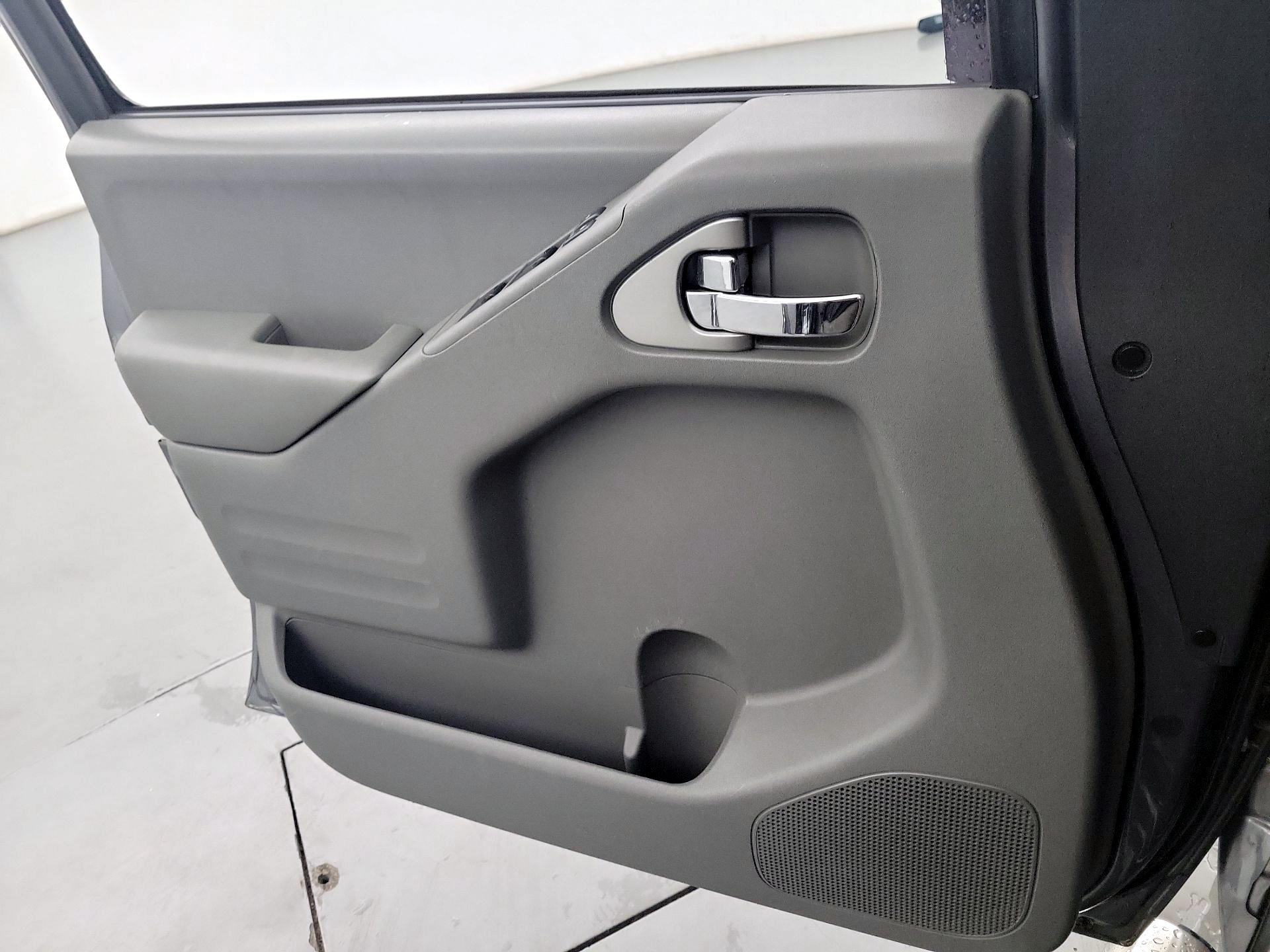 Thumbnail: 2019 Nissan Frontier - 12