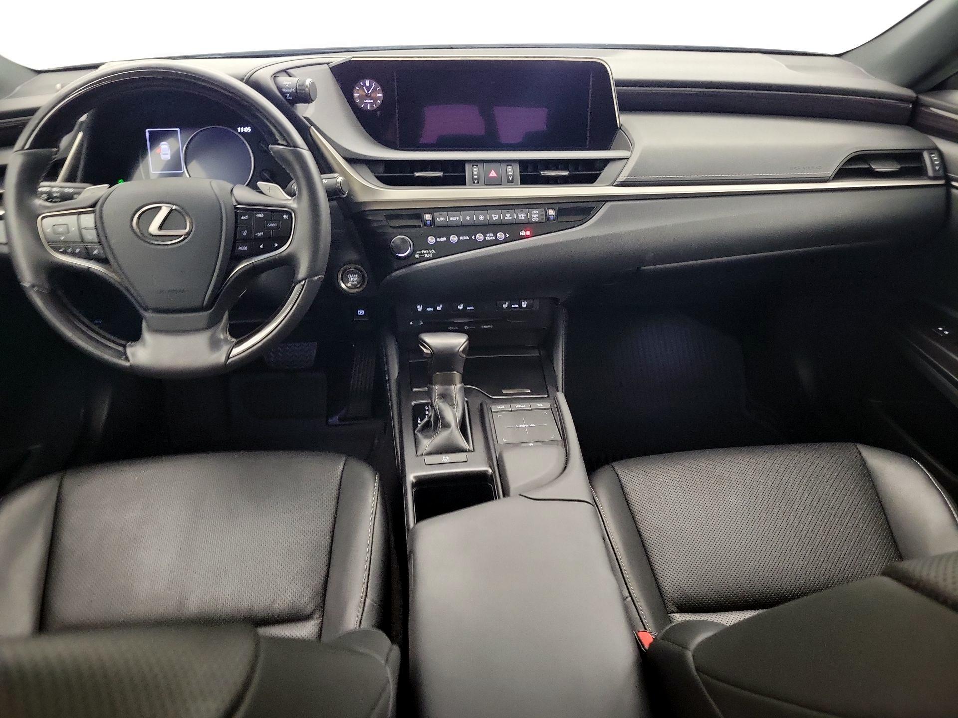 Thumbnail: 2019 Lexus ES - 9