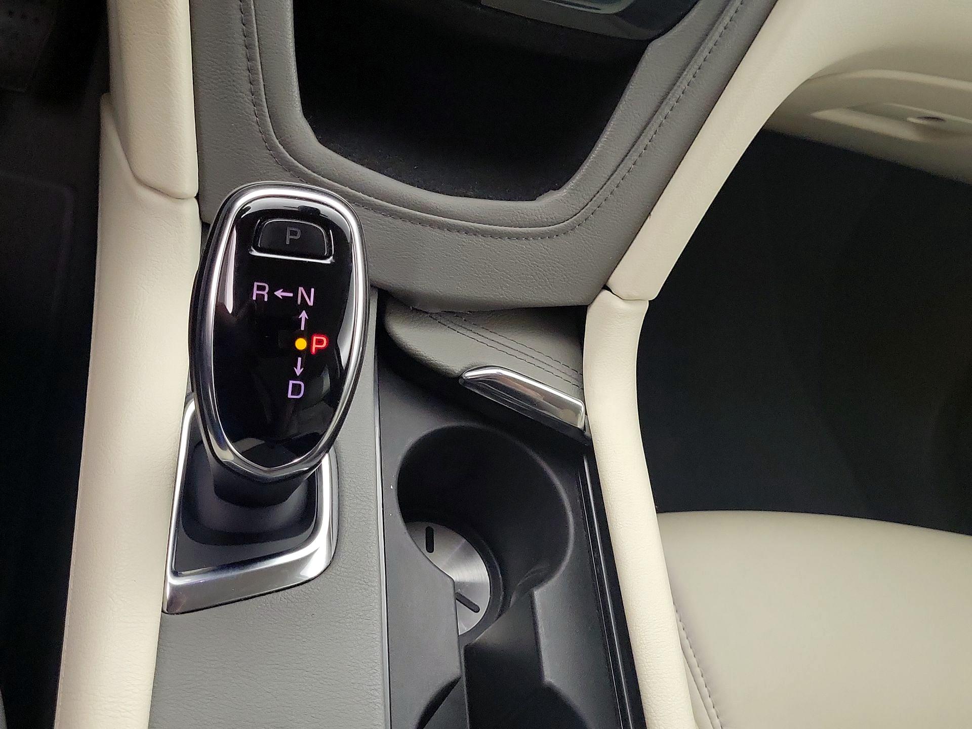 Thumbnail: 2017 Cadillac XT5 - 18