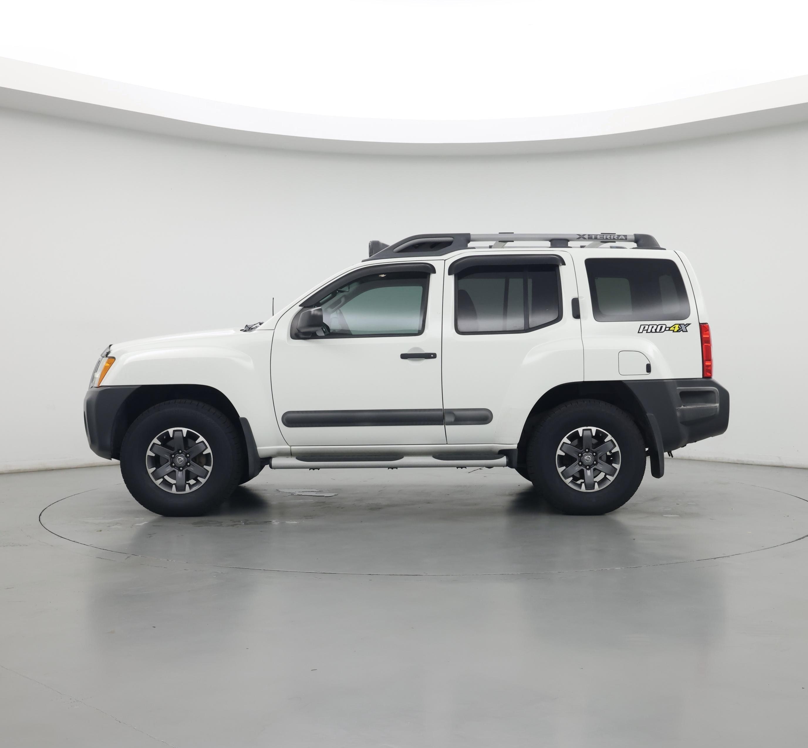 Thumbnail: 2015 Nissan Xterra - 3
