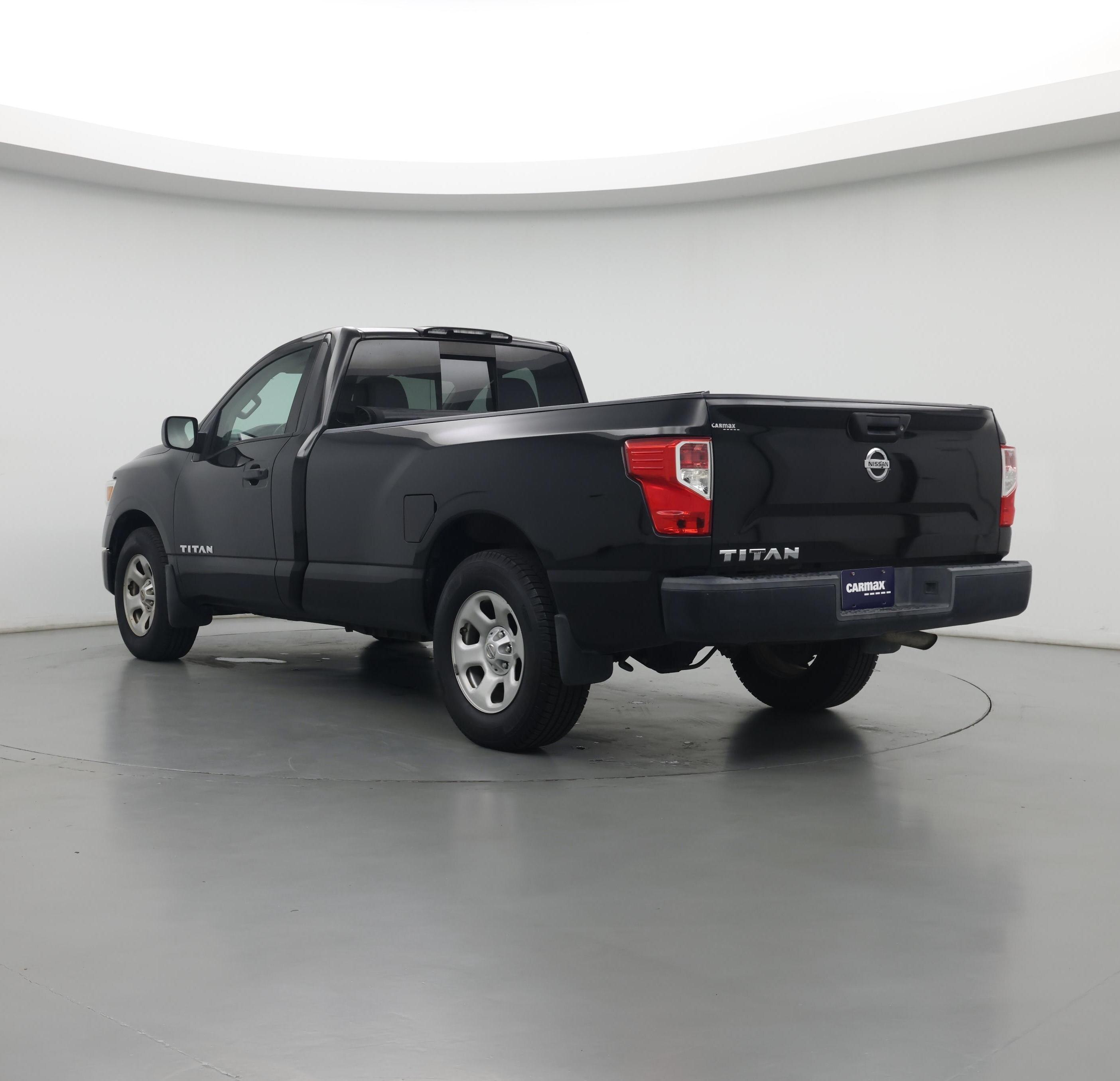 Thumbnail: 2017 Nissan Titan - 2