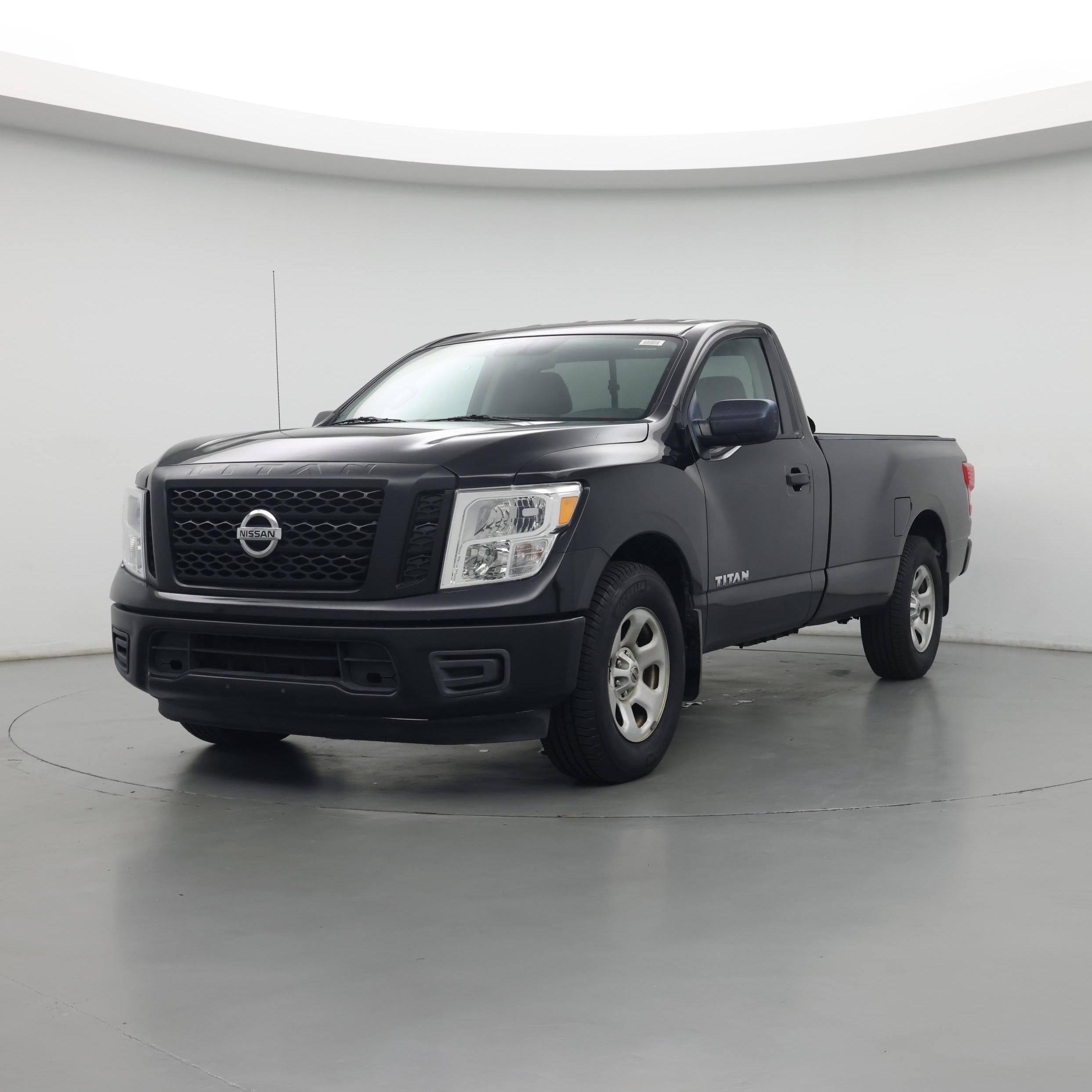Thumbnail: 2017 Nissan Titan - 4