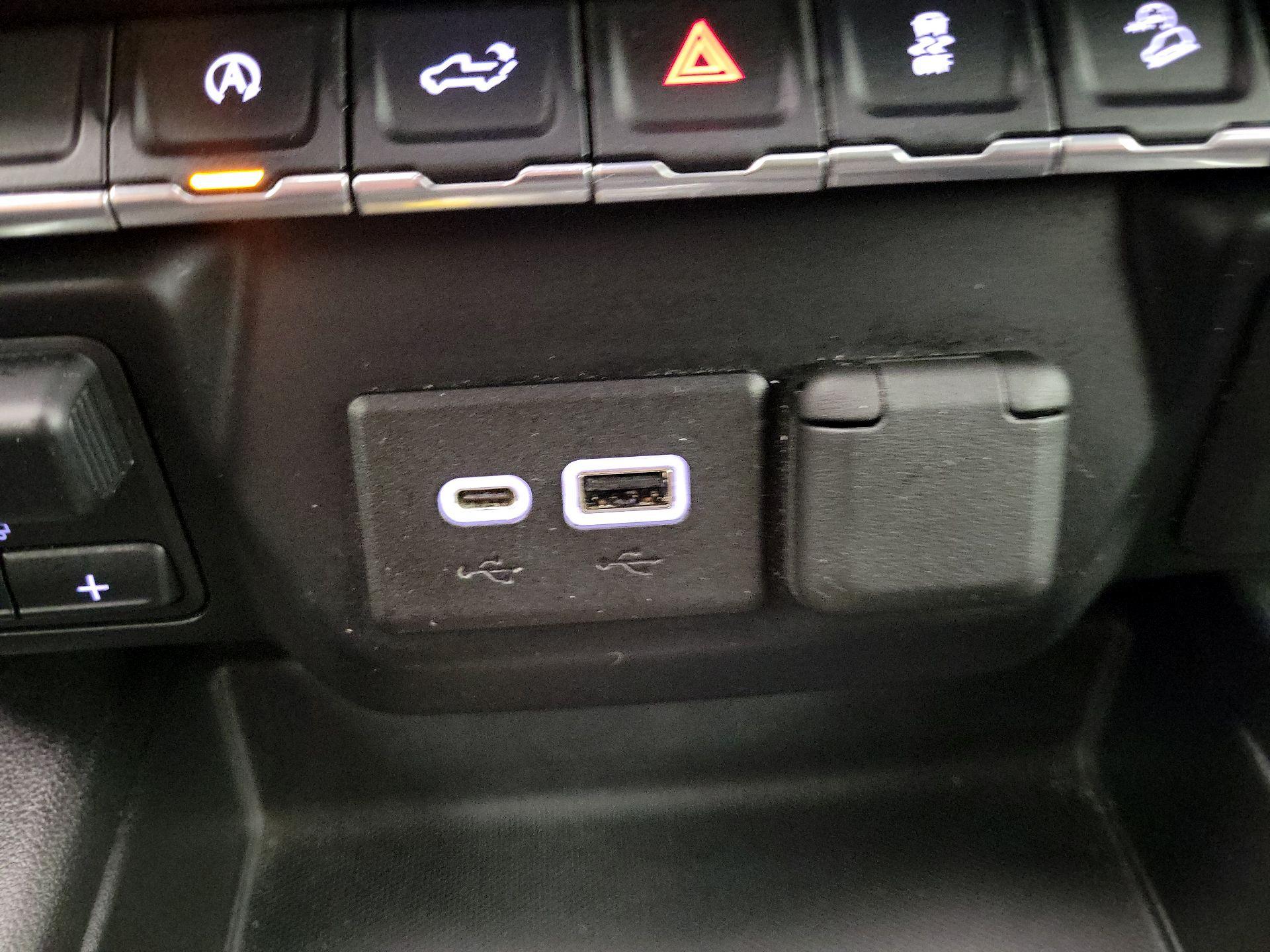 Thumbnail: 2021 Chevrolet Silverado 1500 - 18