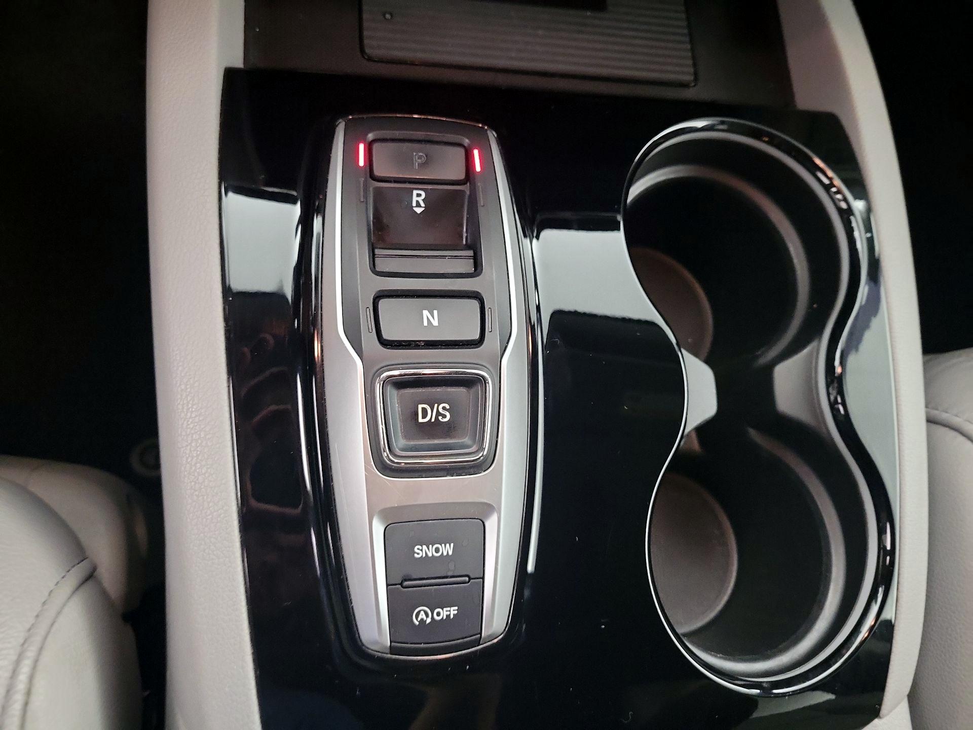 Thumbnail: 2019 Honda Pilot - 18