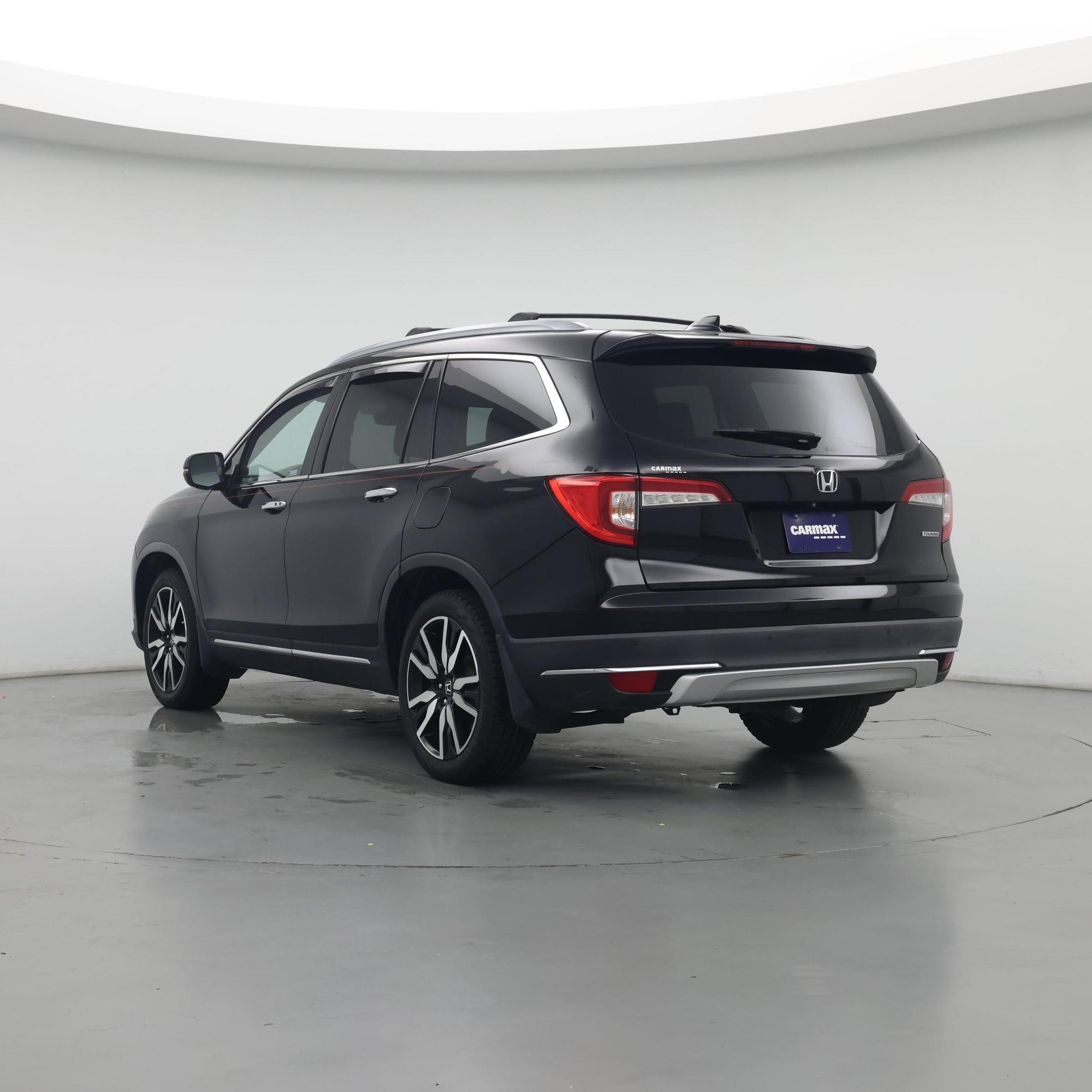 Thumbnail: 2019 Honda Pilot - 2