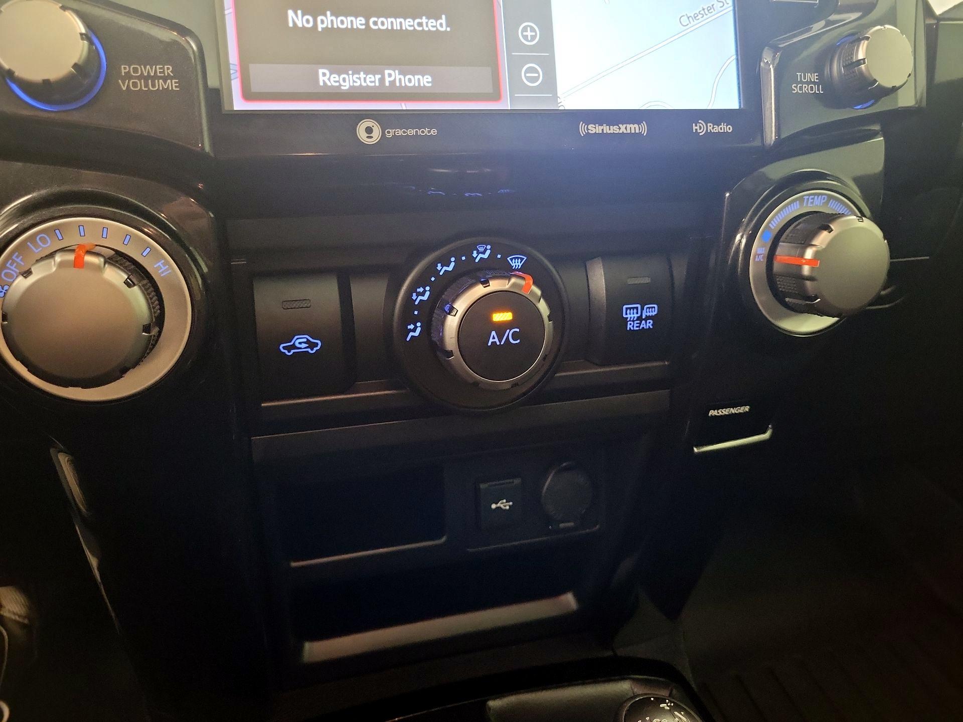 Thumbnail: 2021 Toyota 4Runner - 17