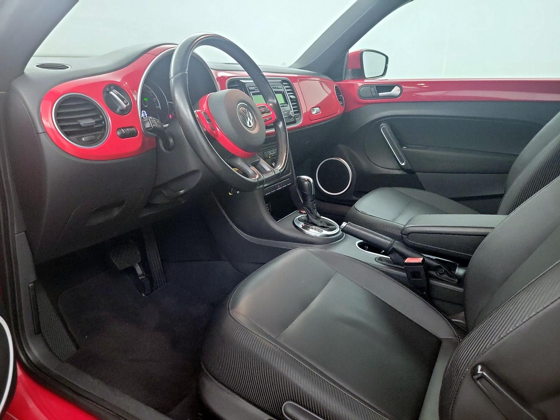 Thumbnail: 2014 Volkswagen Beetle - 11