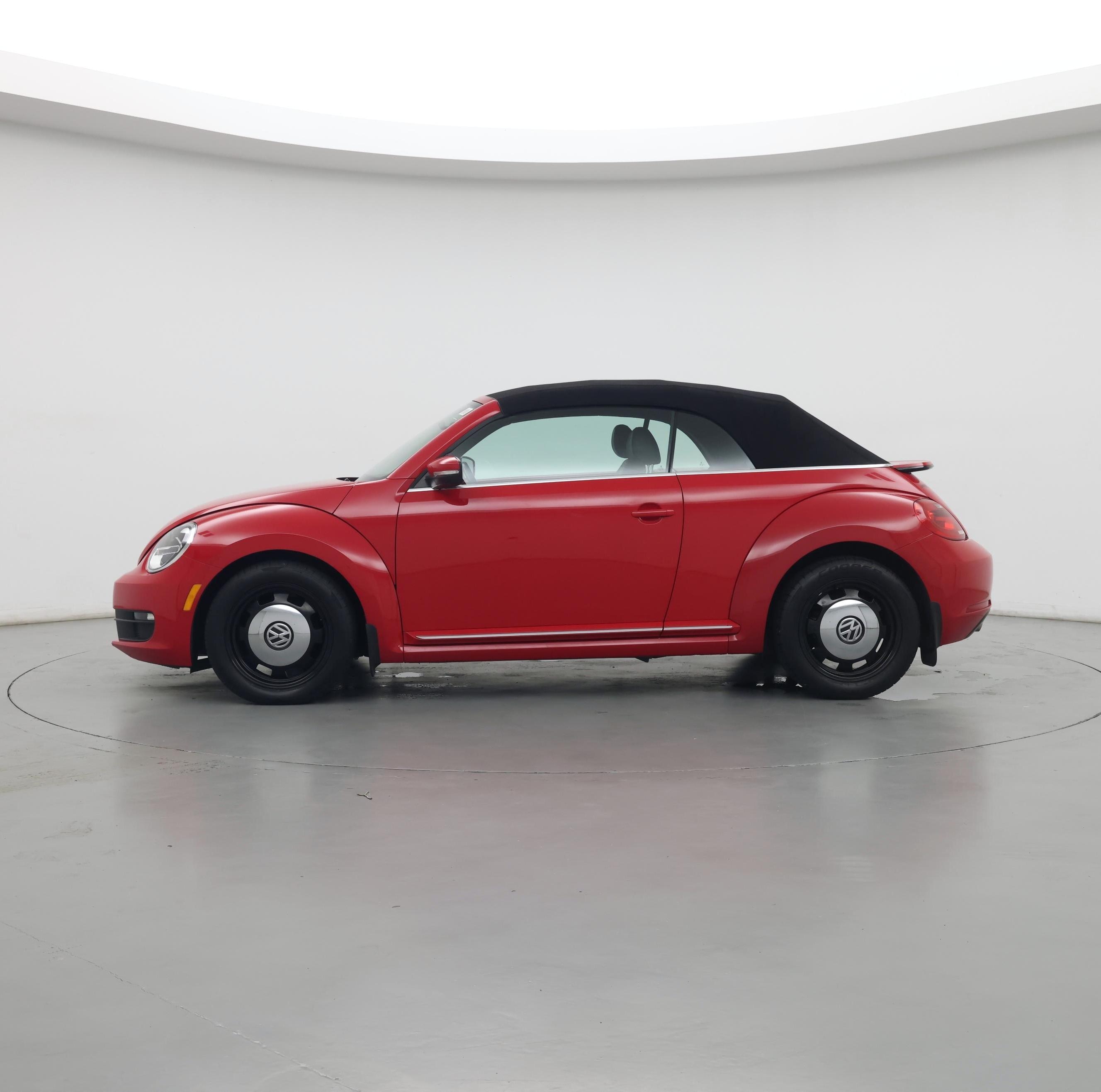 Thumbnail: 2014 Volkswagen Beetle - 3
