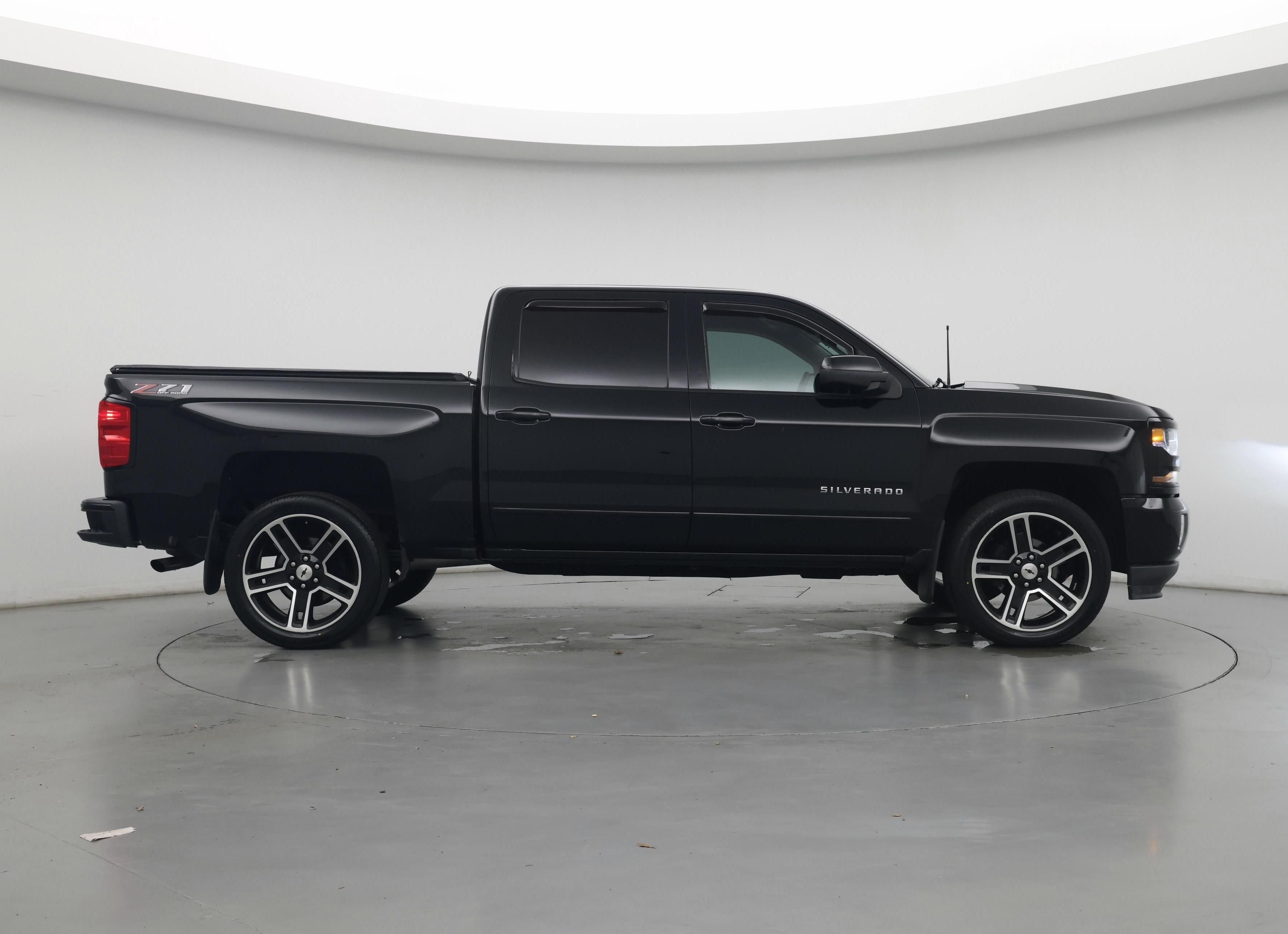 Thumbnail: 2018 Chevrolet Silverado 1500 - 7