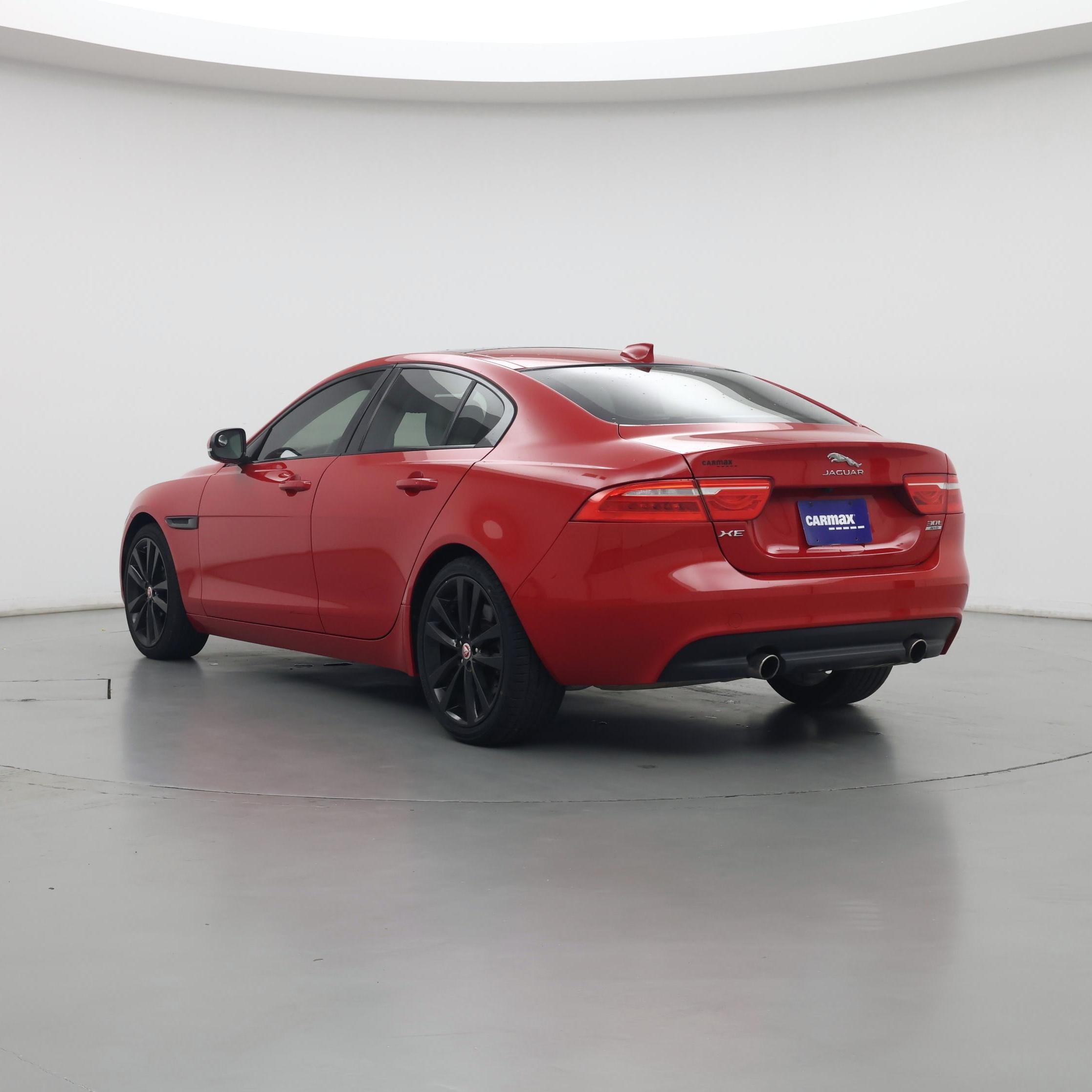 Thumbnail: 2018 Jaguar XE - 2