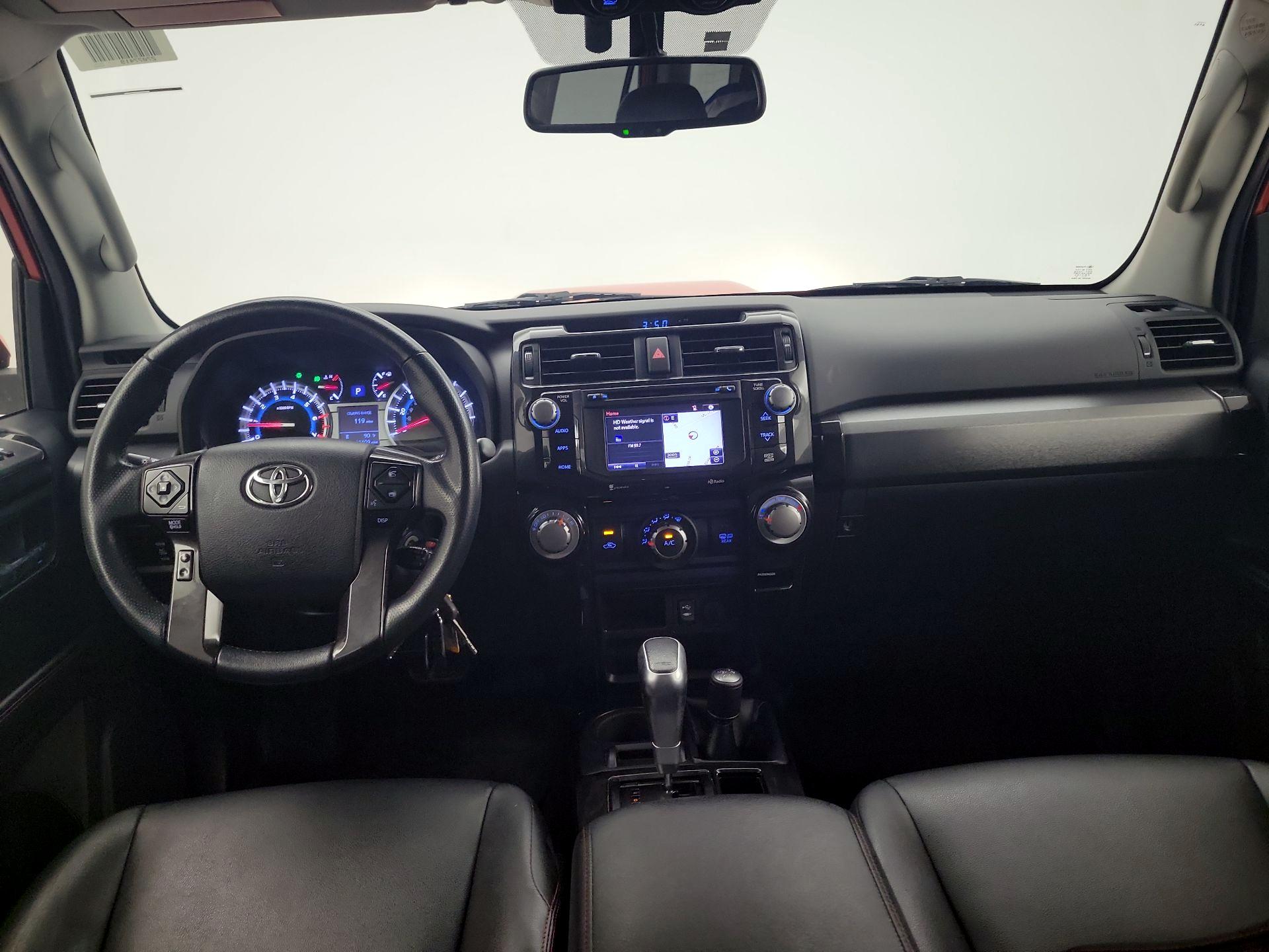 Thumbnail: 2015 Toyota 4Runner - 9