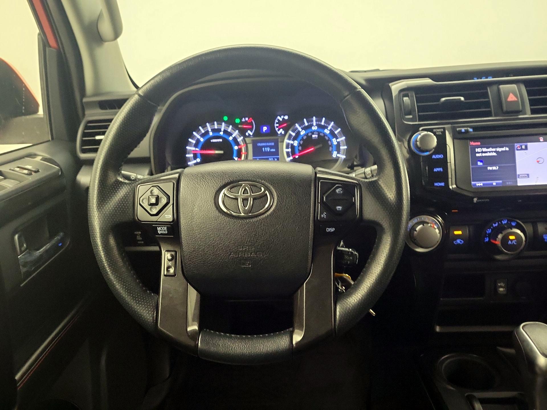 Thumbnail: 2015 Toyota 4Runner - 10