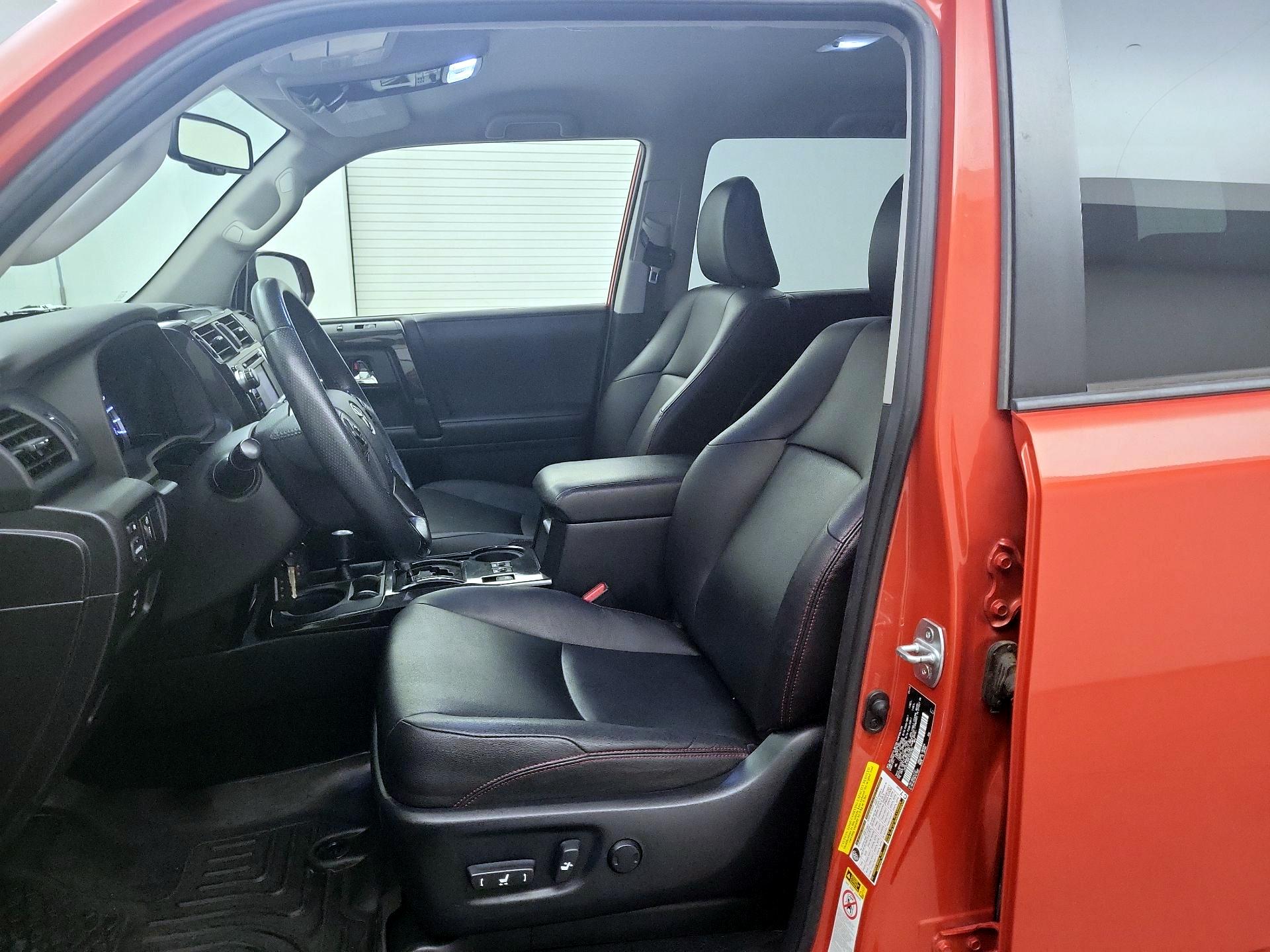 Thumbnail: 2015 Toyota 4Runner - 11