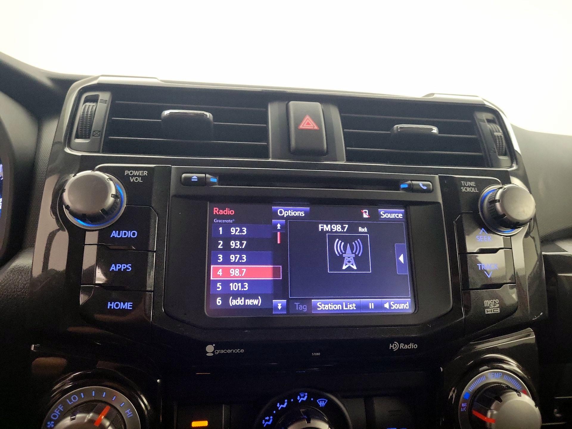 Thumbnail: 2015 Toyota 4Runner - 15
