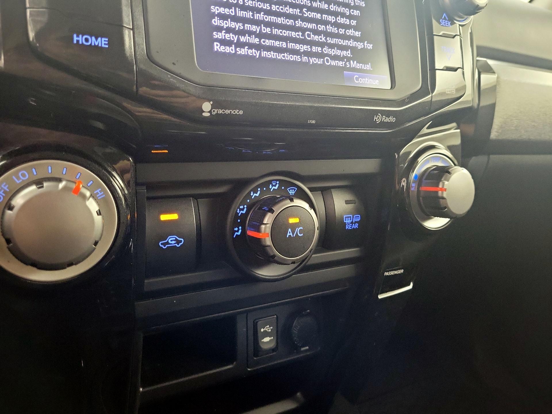 Thumbnail: 2015 Toyota 4Runner - 16