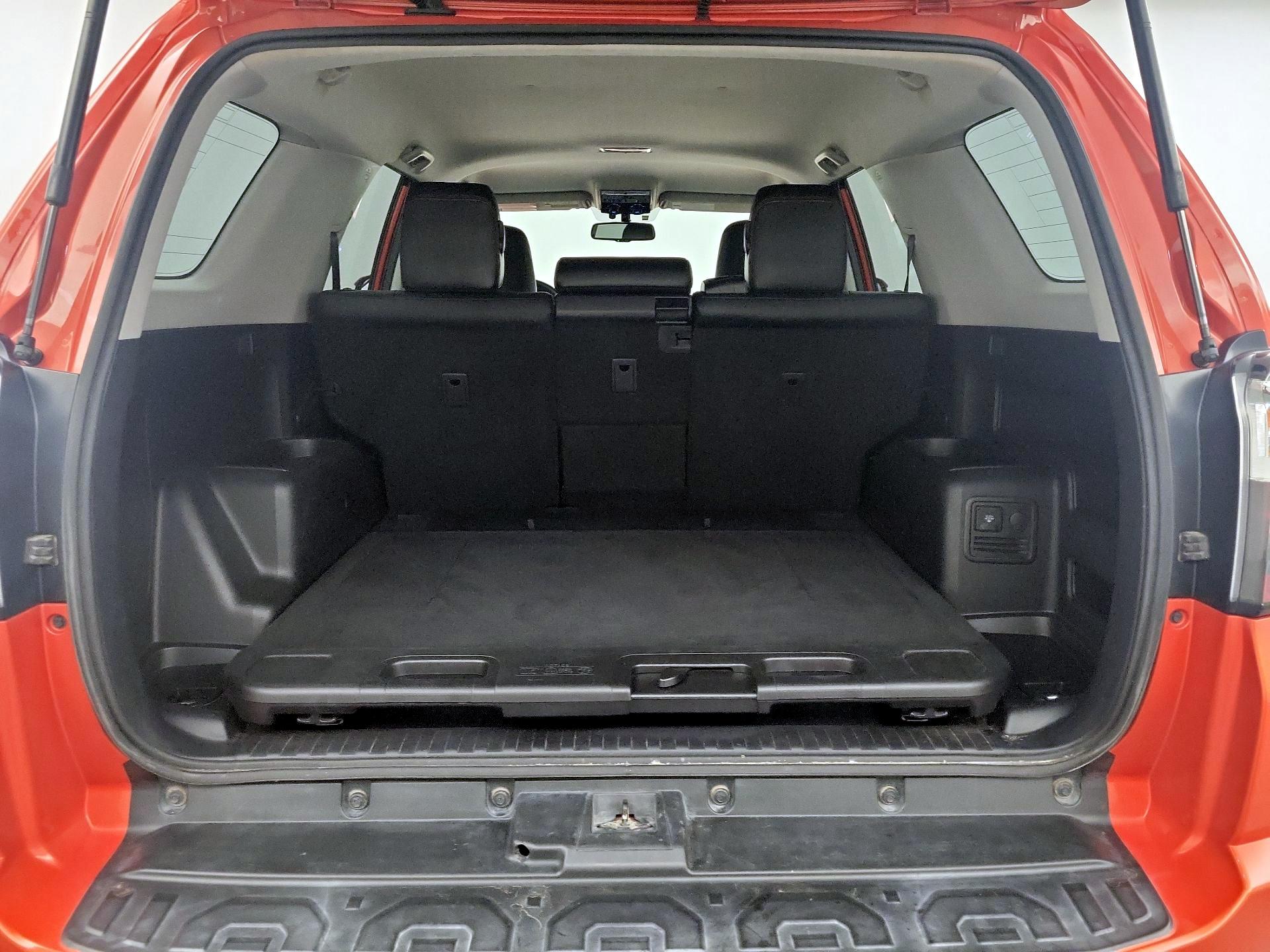 Thumbnail: 2015 Toyota 4Runner - 20