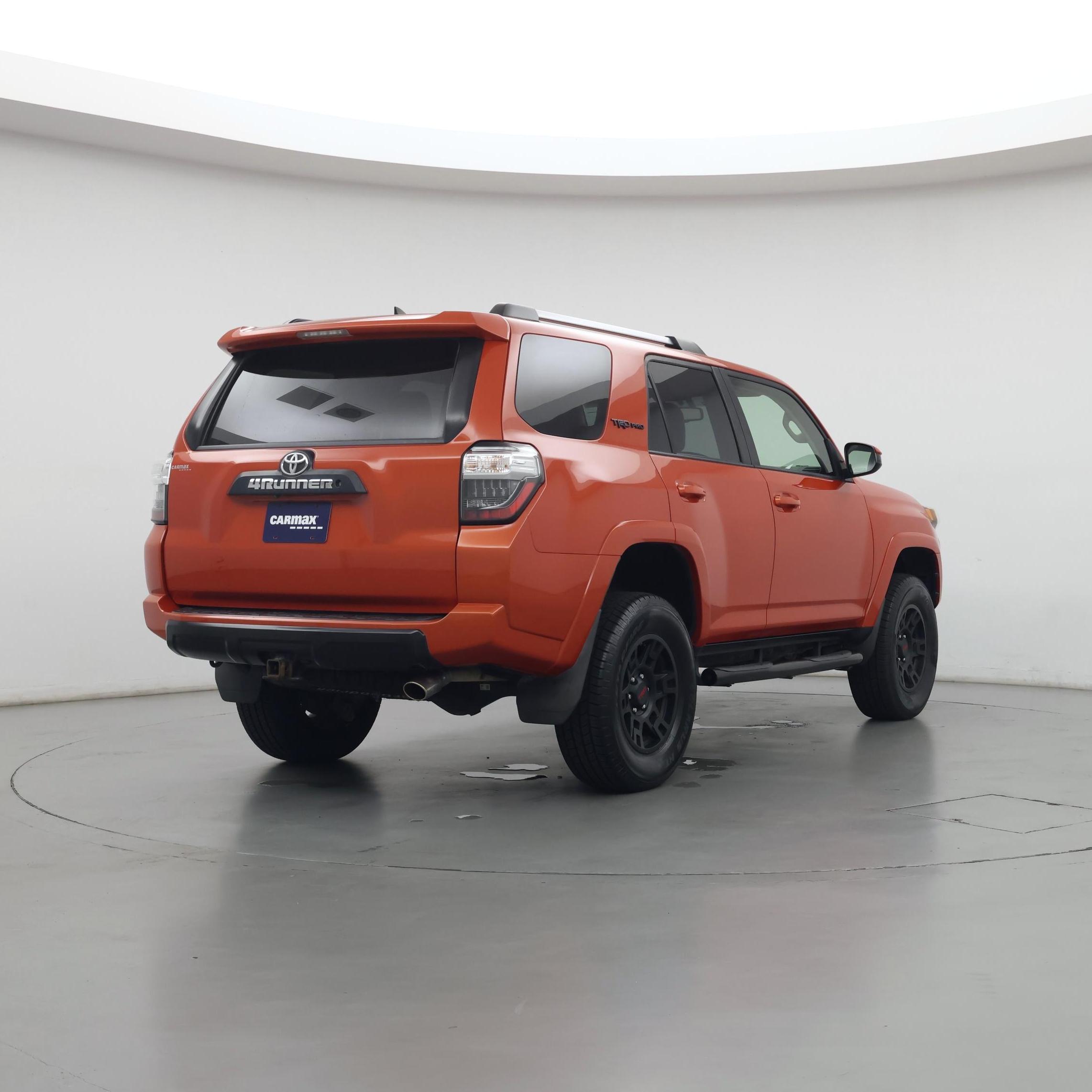 Thumbnail: 2015 Toyota 4Runner - 8