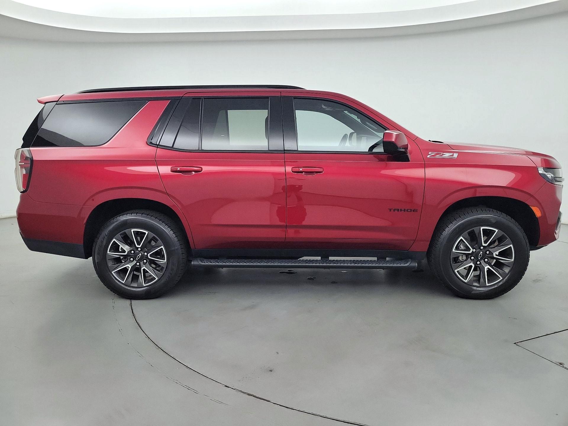 Thumbnail: 2022 Chevrolet Tahoe - 4