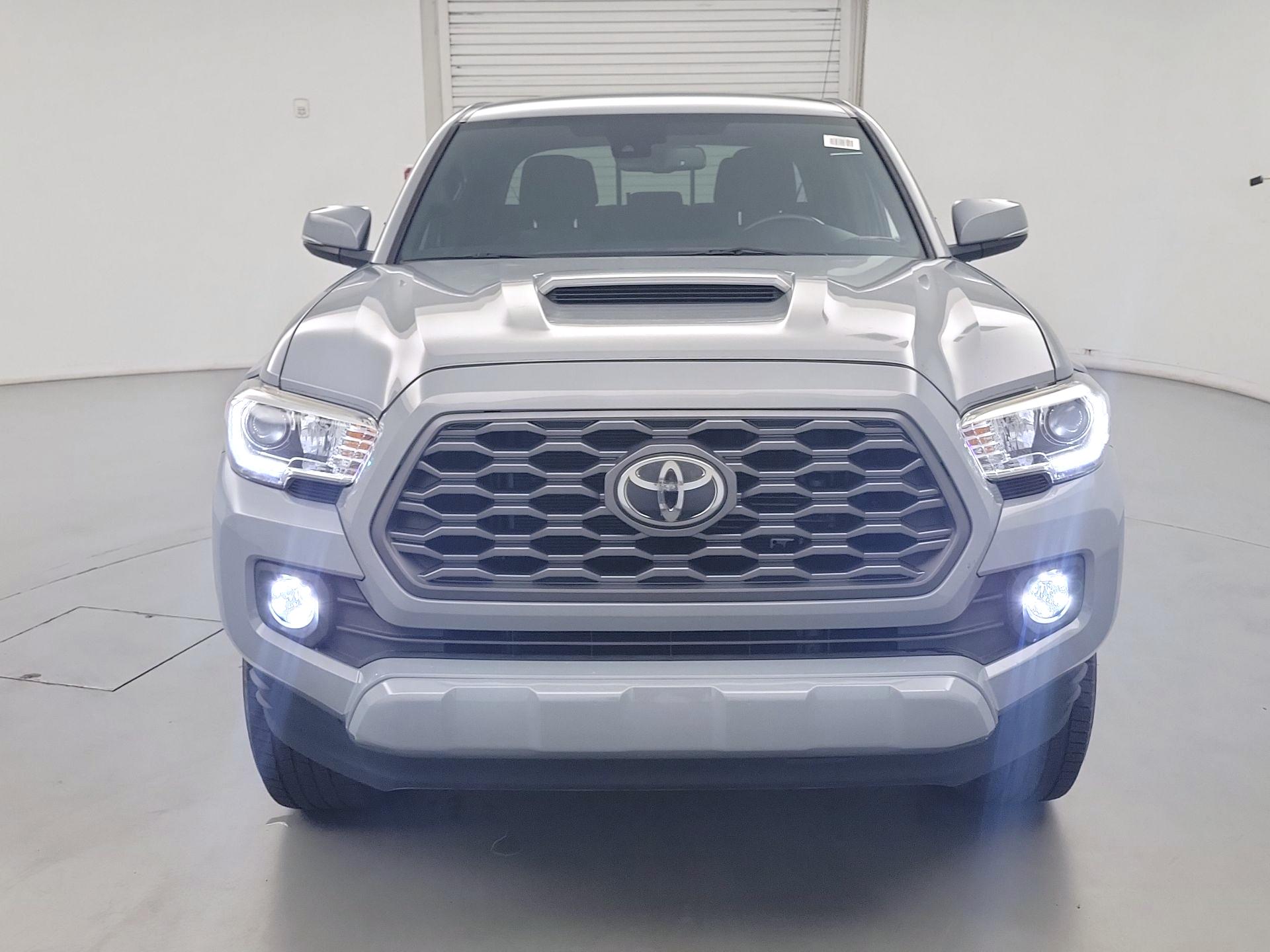 Thumbnail: 2020 Toyota Tacoma - 2